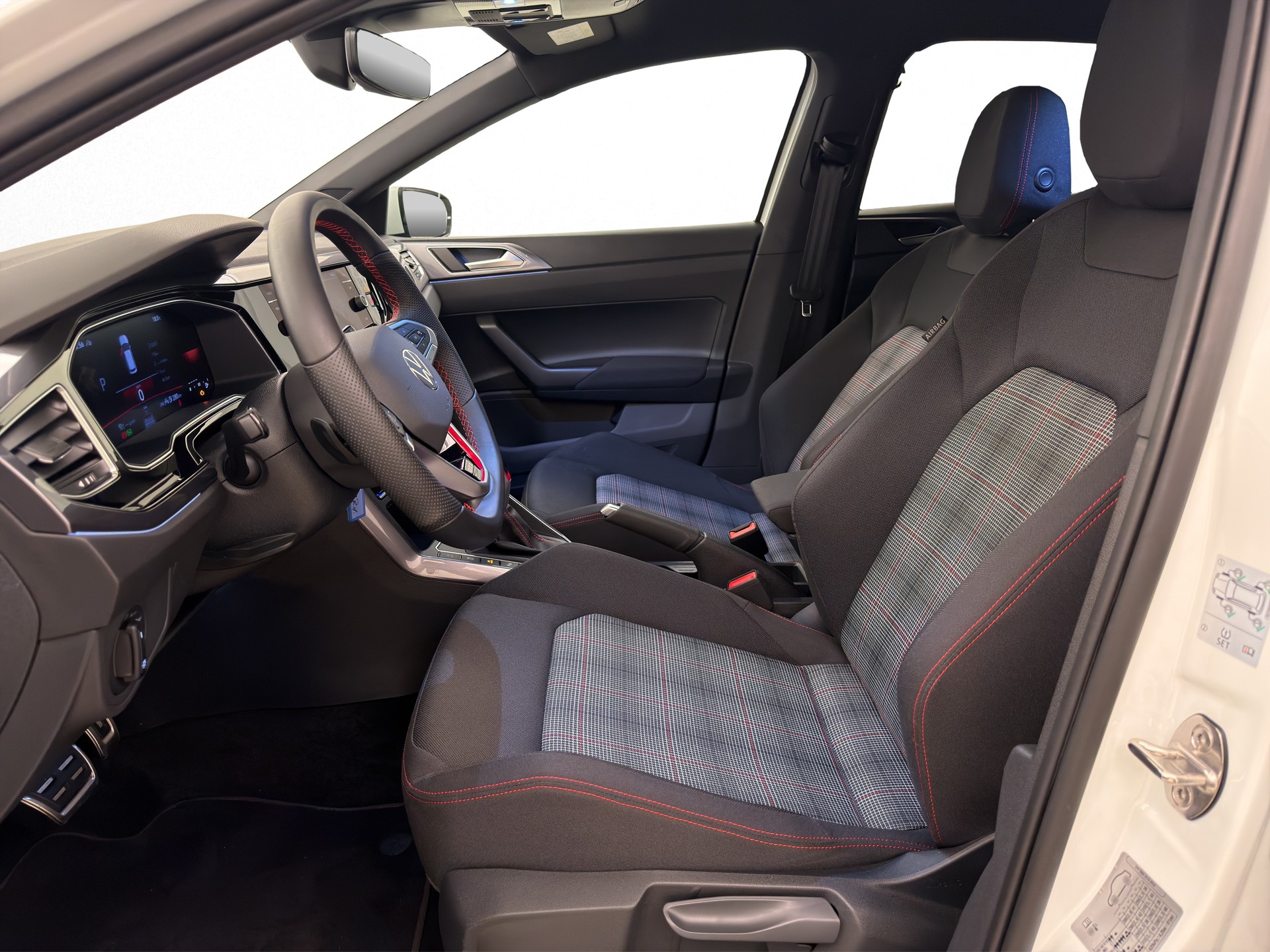 VW Polo 2.0 TSI GTI DSG-image-6