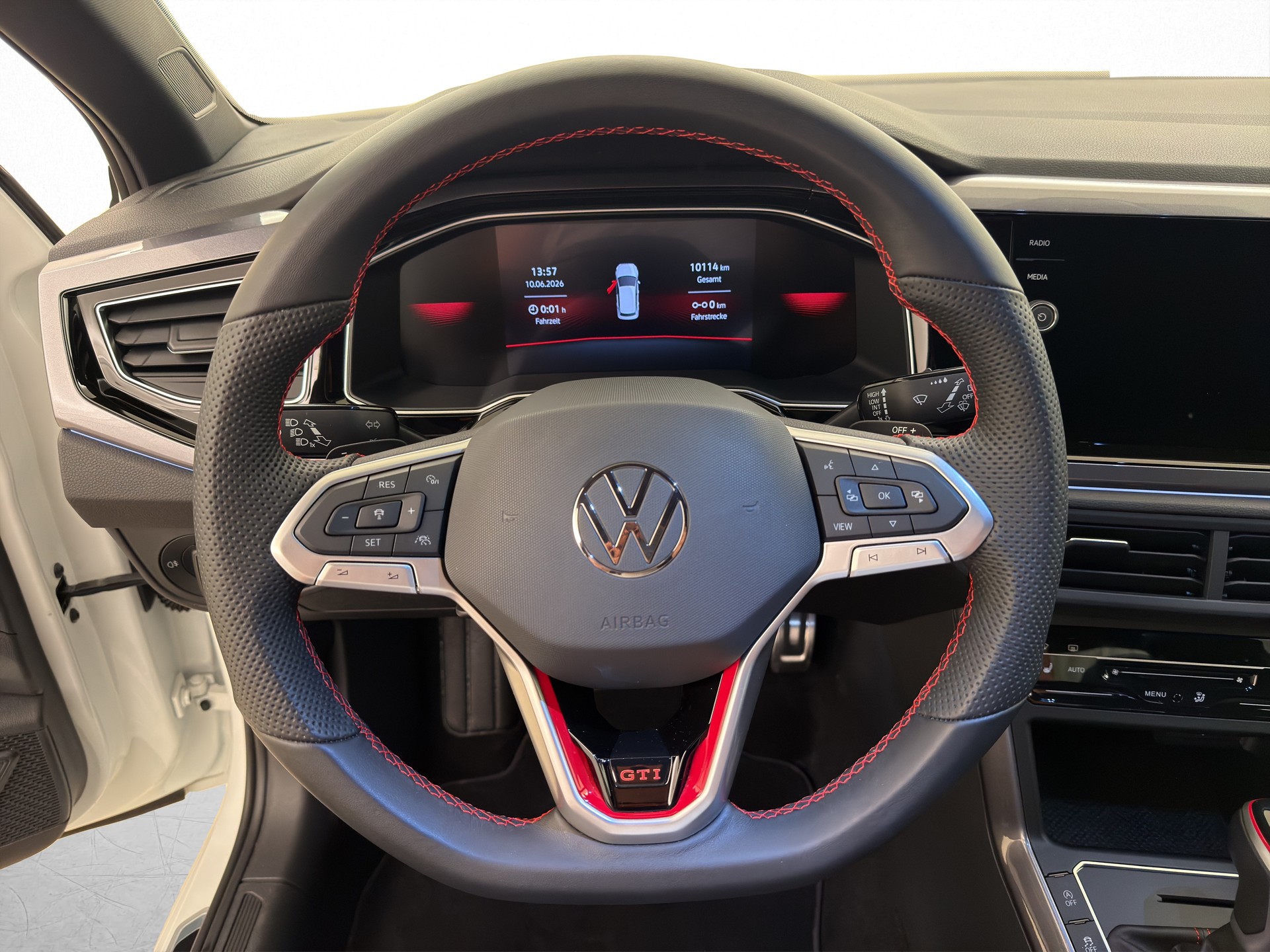 VW Polo 2.0 TSI GTI DSG-image-7