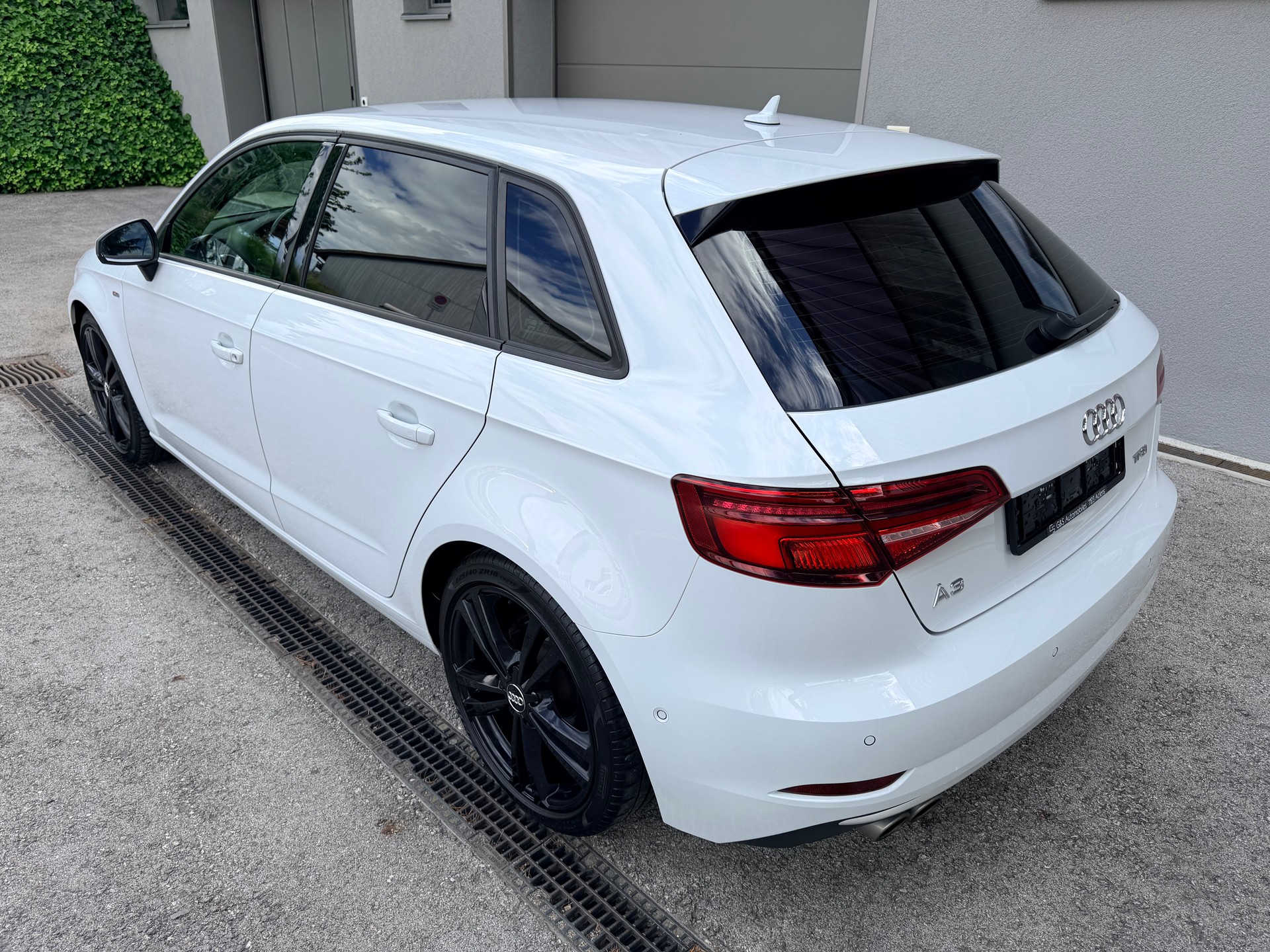 AUDI A3 Sportback 1.5 TFSI S-tronic Sport-image-3