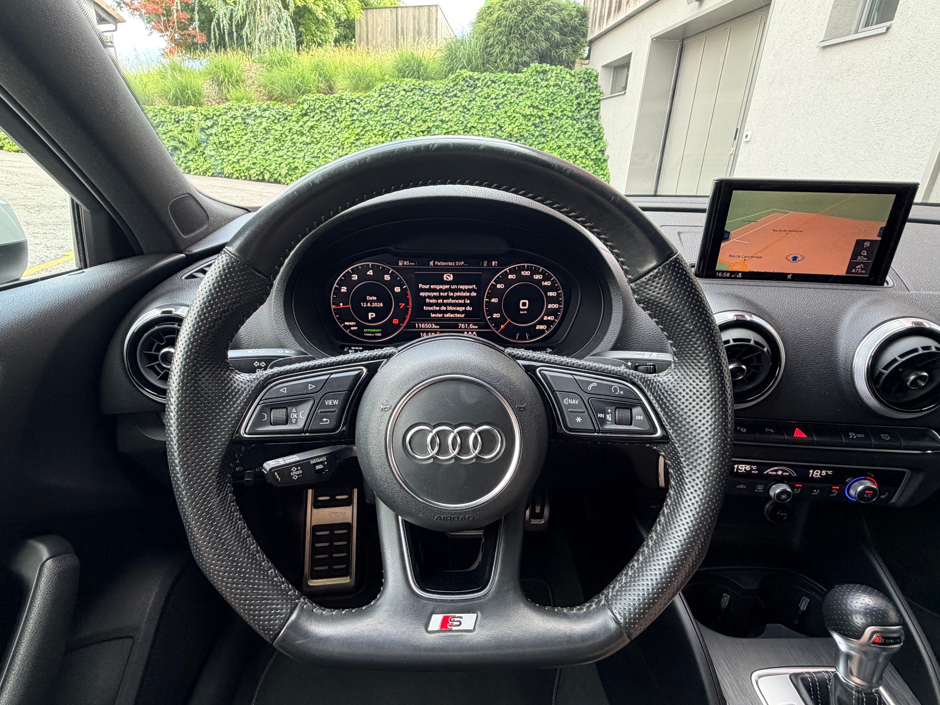 AUDI A3 Sportback 1.5 TFSI S-tronic Sport-image-8