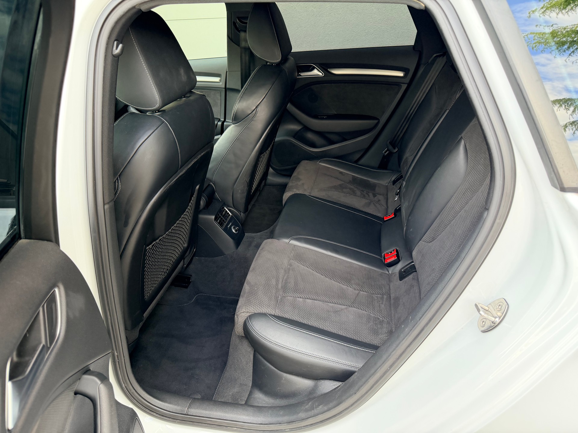 AUDI A3 Sportback 1.5 TFSI S-tronic Sport-image-5