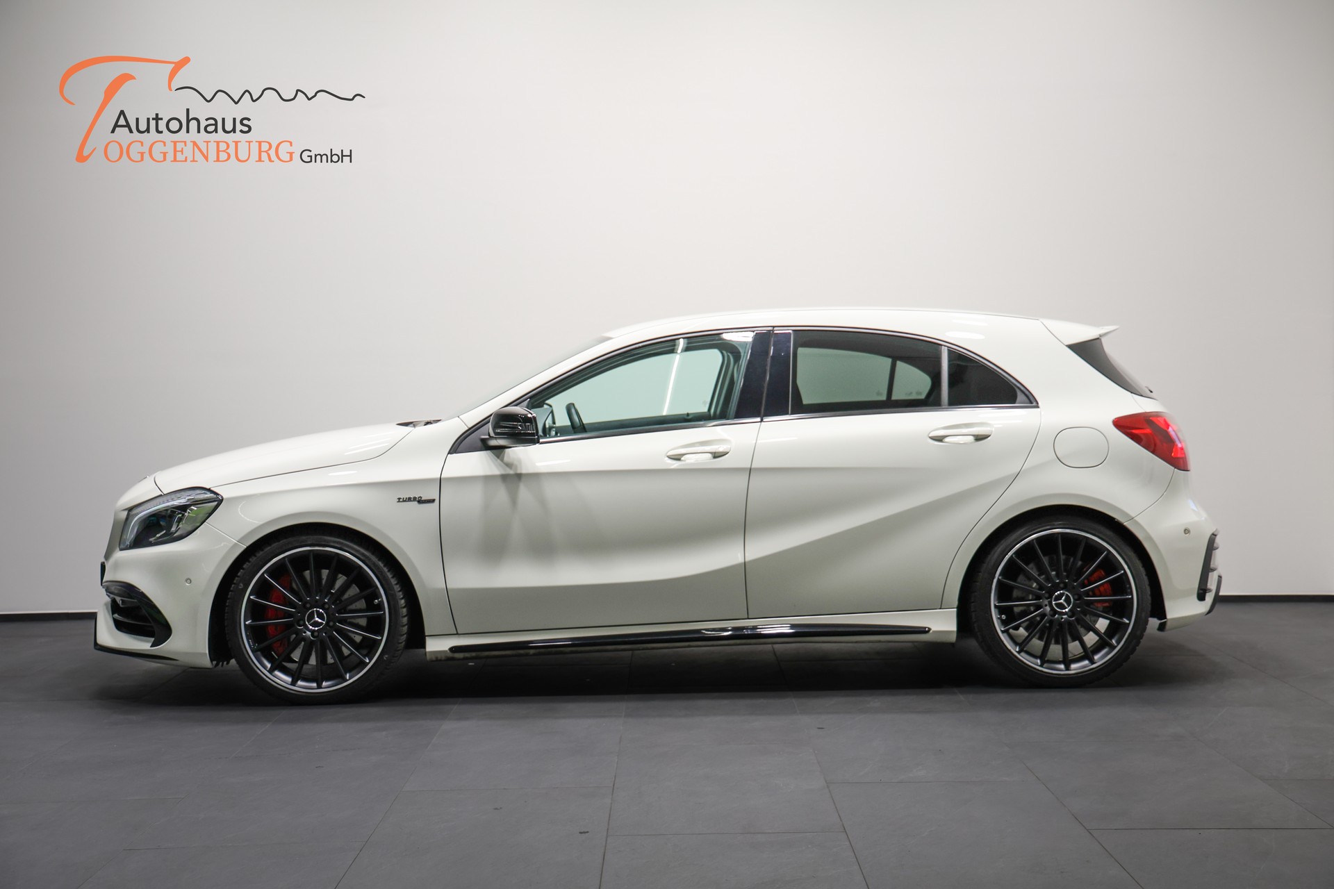 MERCEDES-BENZ A 45 AMG 4Matic Speedshift 7G-DCT *Facelift*CH-Fahrzeug*-image-5