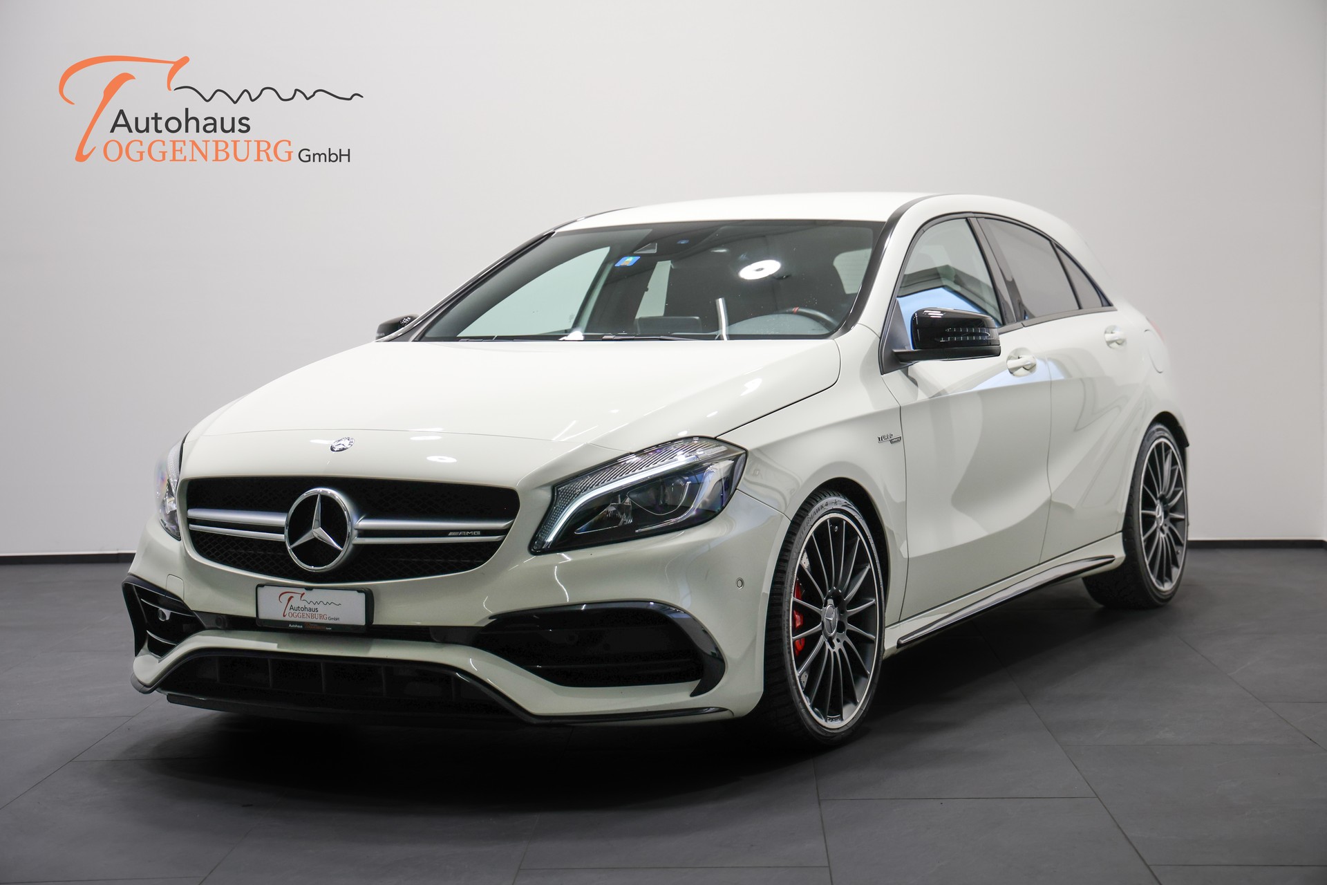 MERCEDES-BENZ A 45 AMG 4Matic Speedshift 7G-DCT *Facelift*CH-Fahrzeug*-image-2