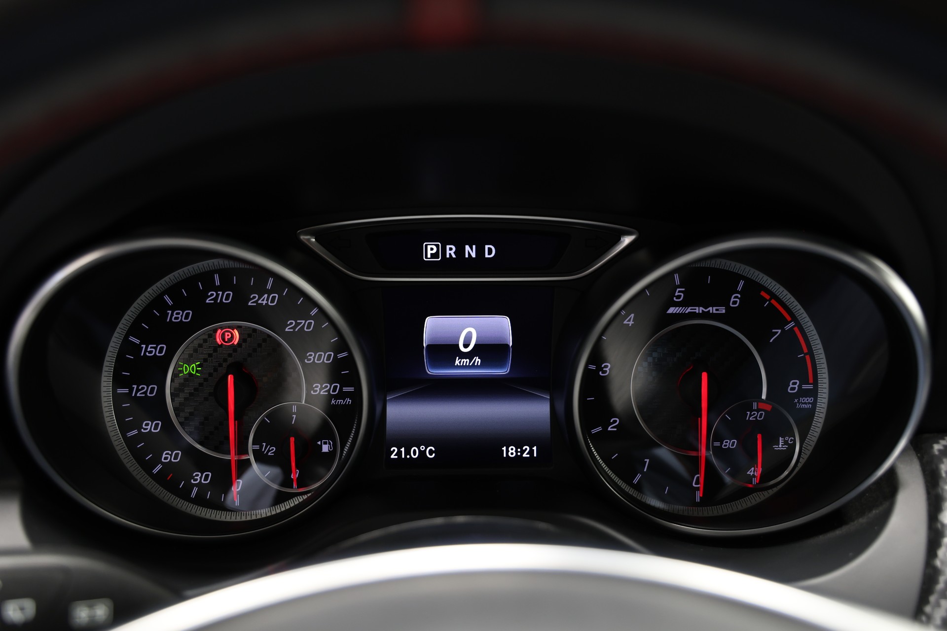 MERCEDES-BENZ A 45 AMG 4Matic Speedshift 7G-DCT *Facelift*CH-Fahrzeug*-image-22