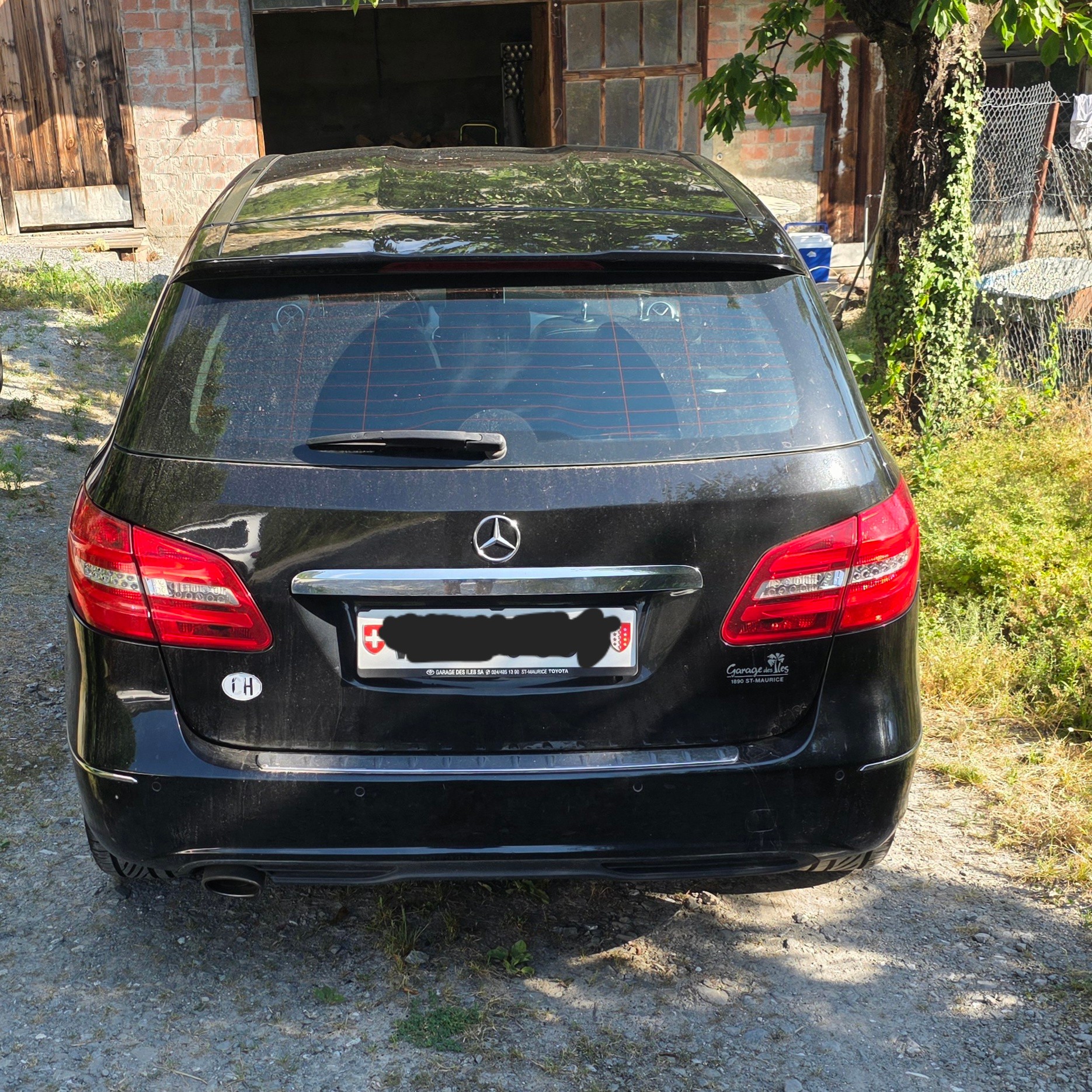 MERCEDES-BENZ B 200-image-0