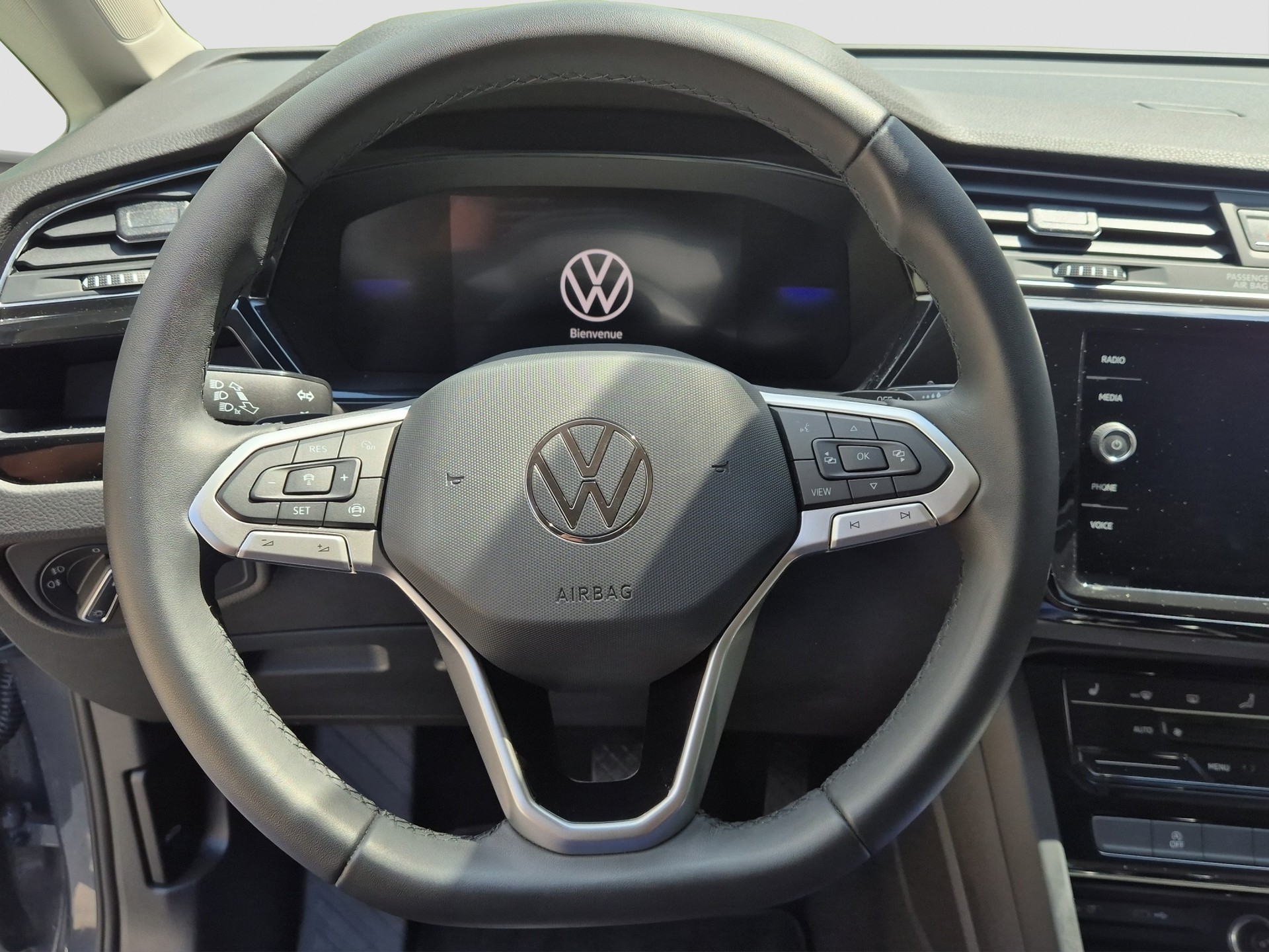 VW Touran 1.5 TSI EVO Comfortline DSG-image-11