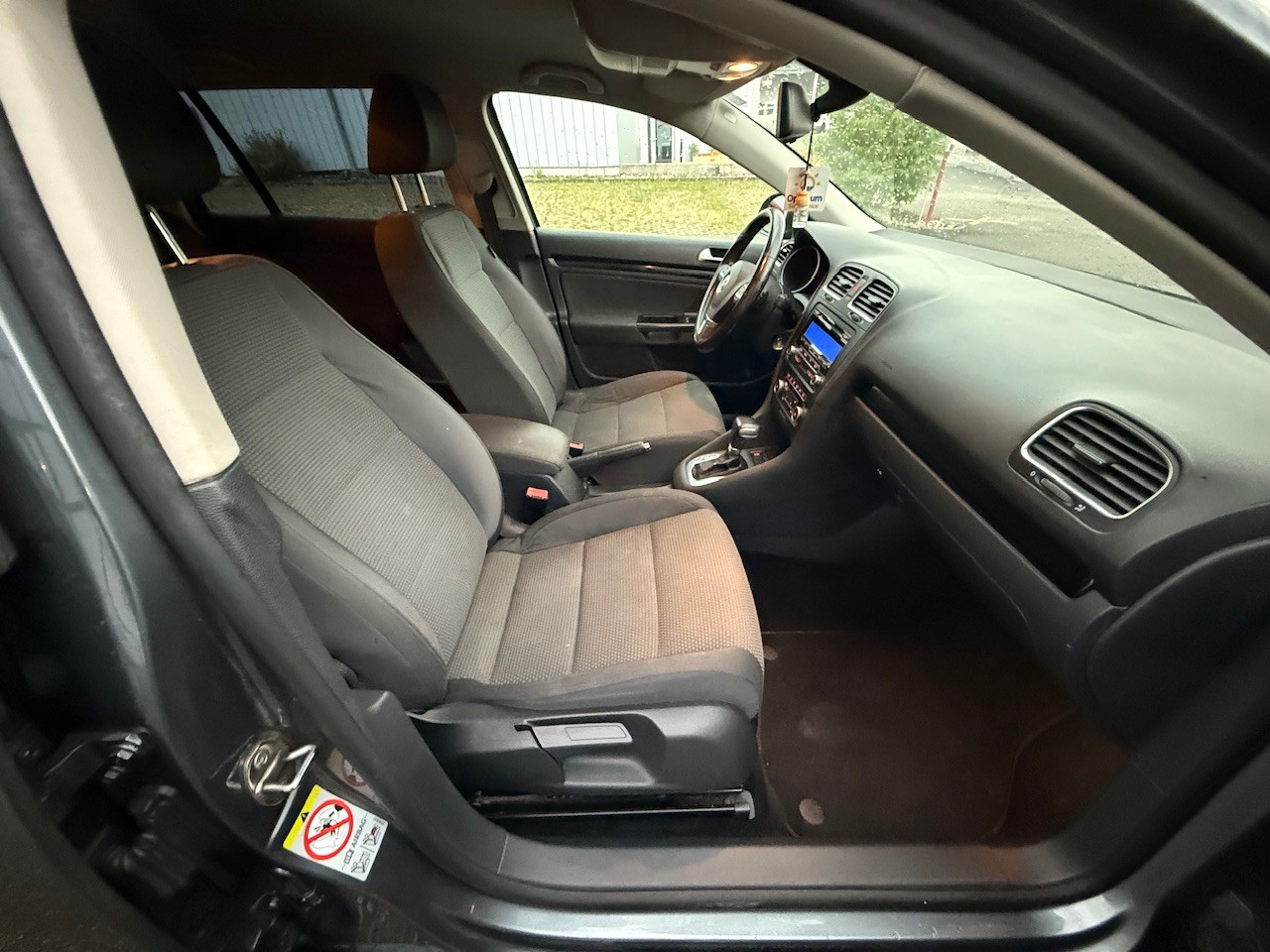 VW Golf Variant 1.4 TSI Comfortline DSG-image-10