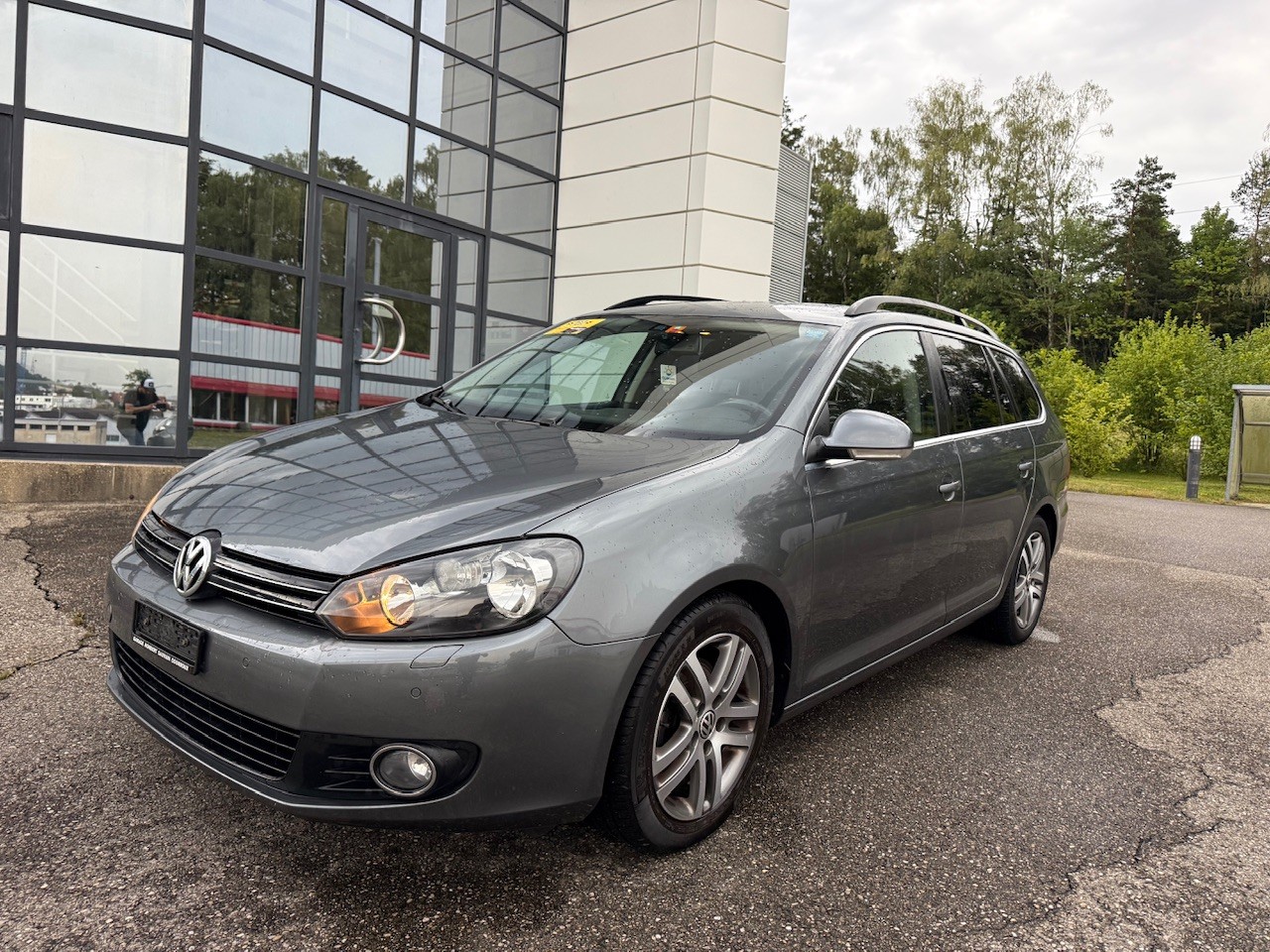 VW Golf Variant 1.4 TSI Comfortline DSG-image-2