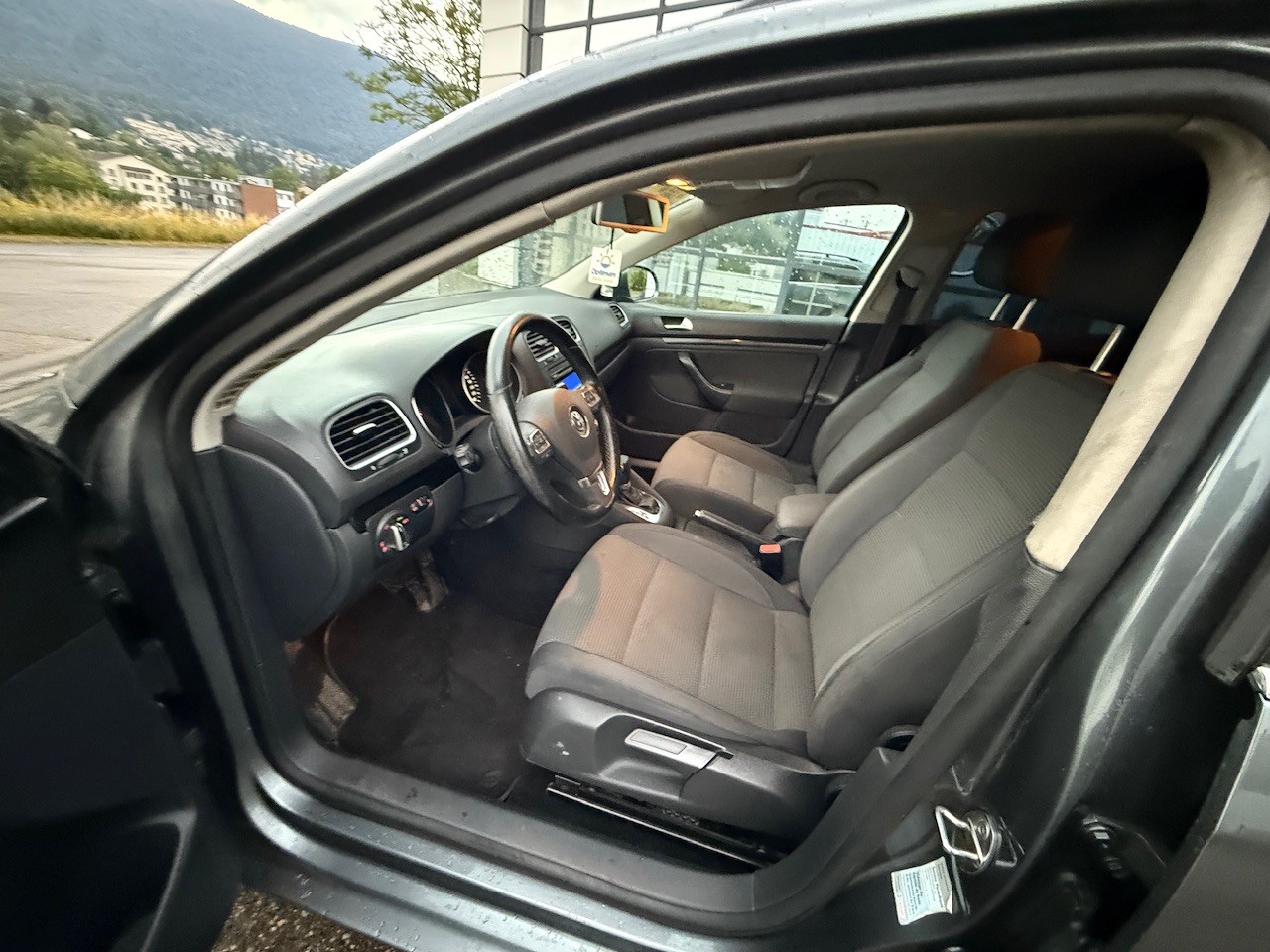 VW Golf Variant 1.4 TSI Comfortline DSG-image-12