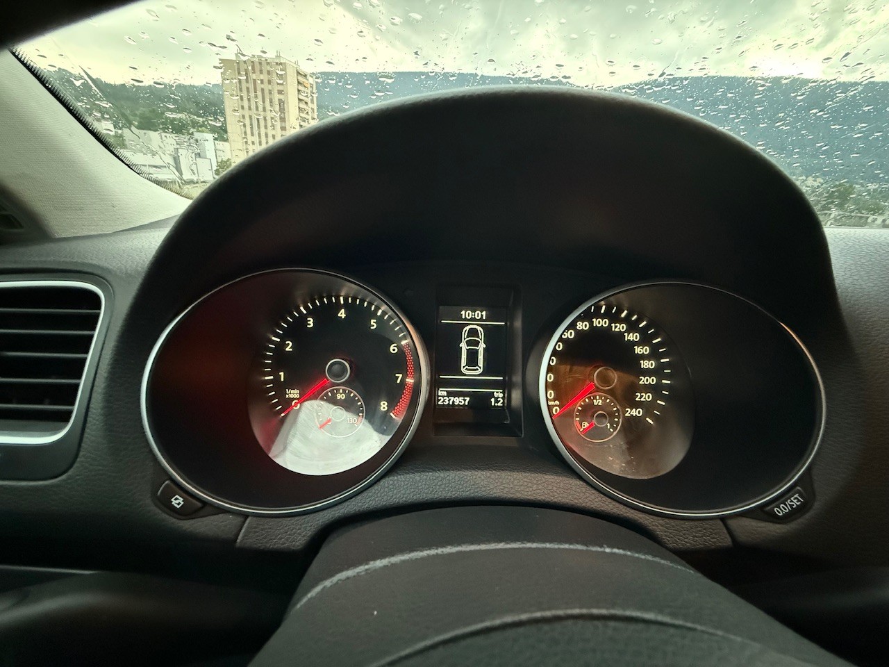 VW Golf Variant 1.4 TSI Comfortline DSG-image-15