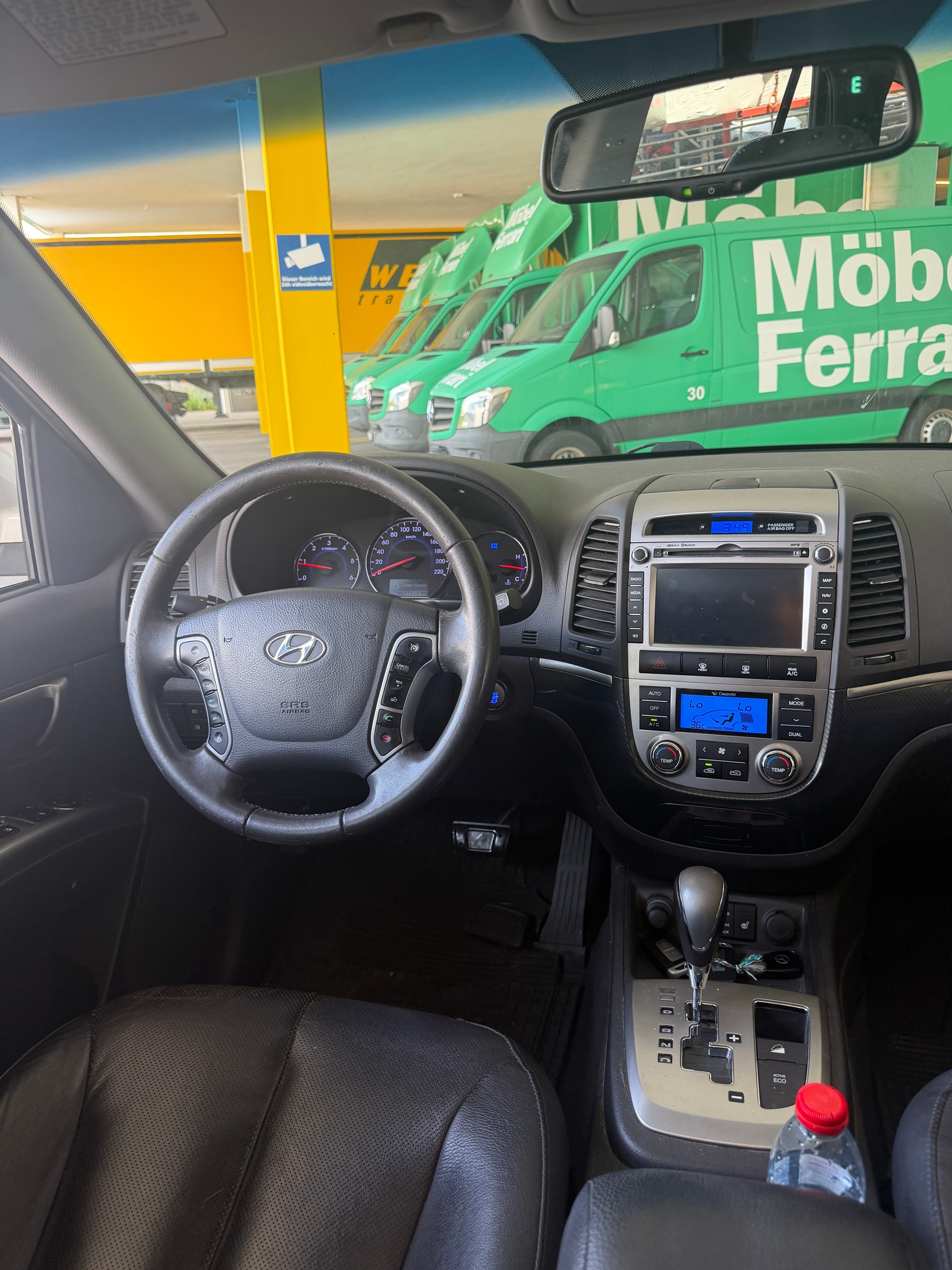 HYUNDAI Santa Fe 2.2 CRDI Premium 4WD Automatic-image-8