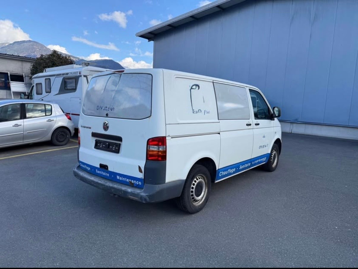 VW T5 2.5 TDI PD 4MOTION-image-3