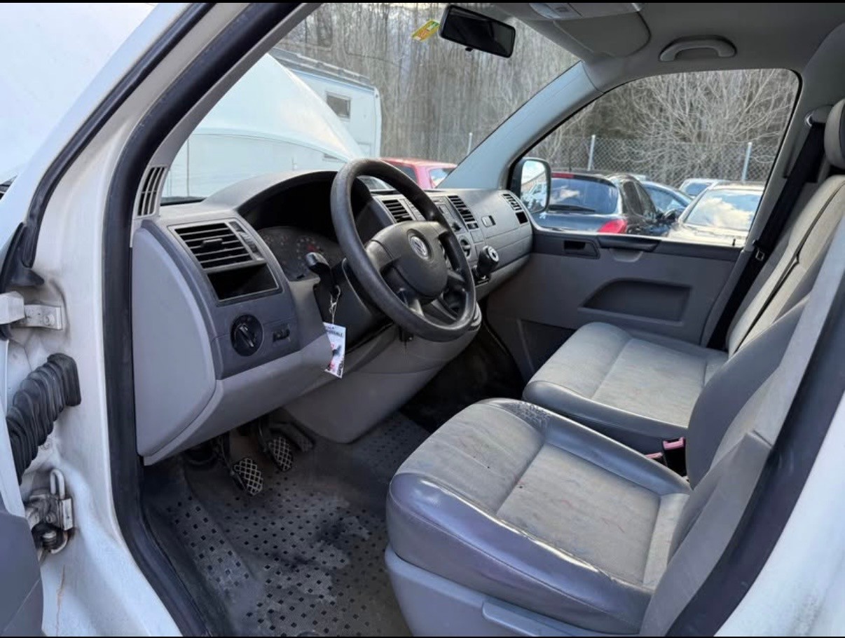 VW T5 2.5 TDI PD 4MOTION-image-8