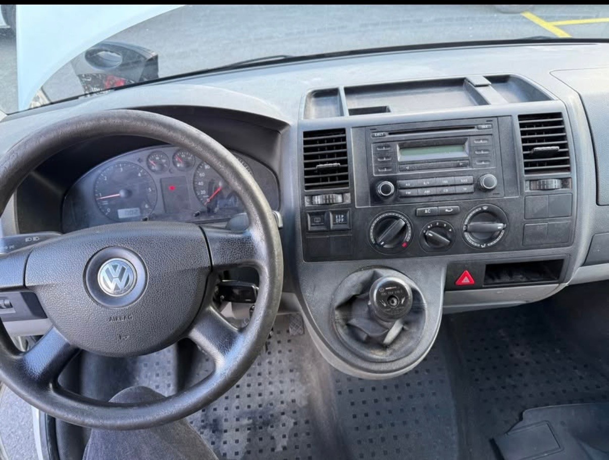 VW T5 2.5 TDI PD 4MOTION-image-6