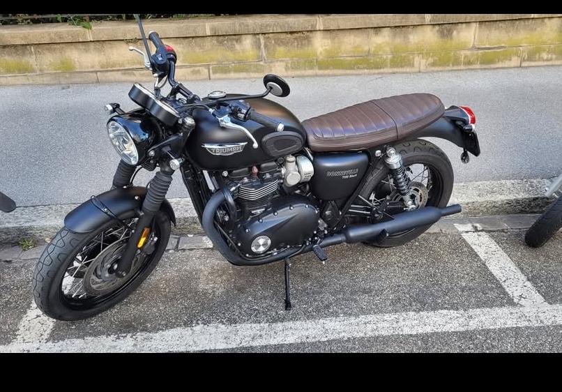 TRIUMPH Bonneville T120 Black-image-3