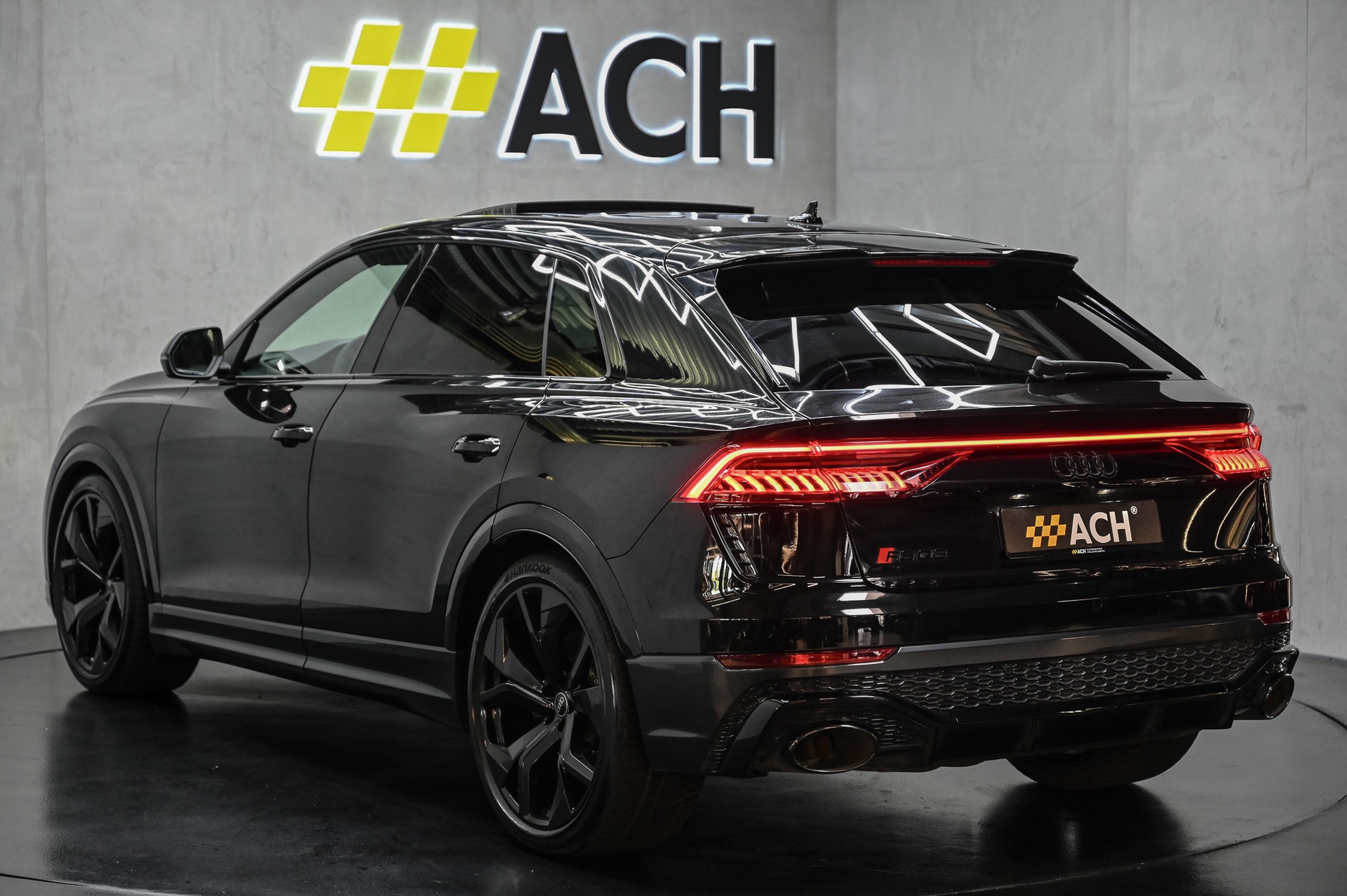 AUDI RS Q8 4.0 V8 TFSI quattro-image-6