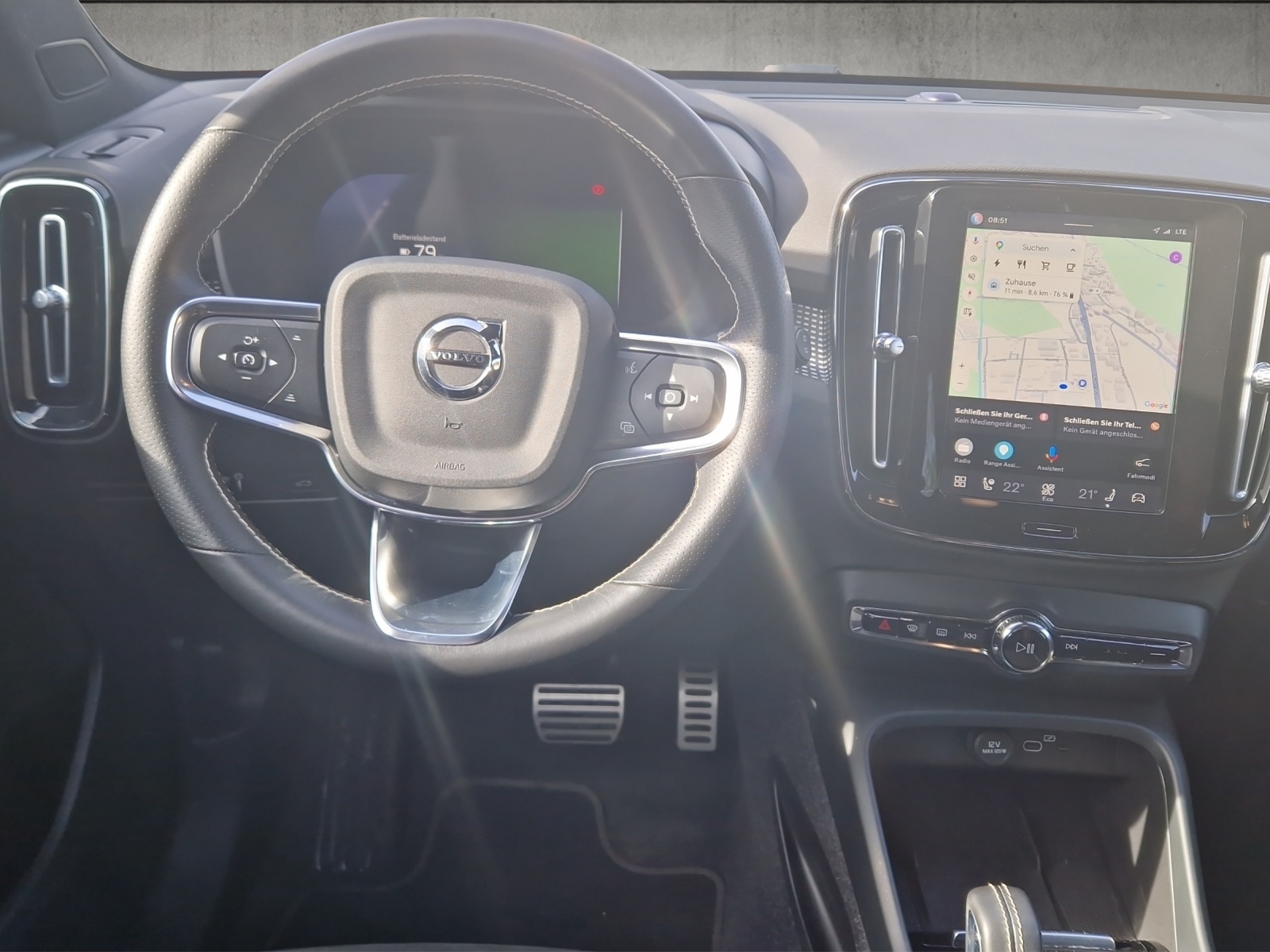 VOLVO XC40 P8 R-Design AWD-image-1