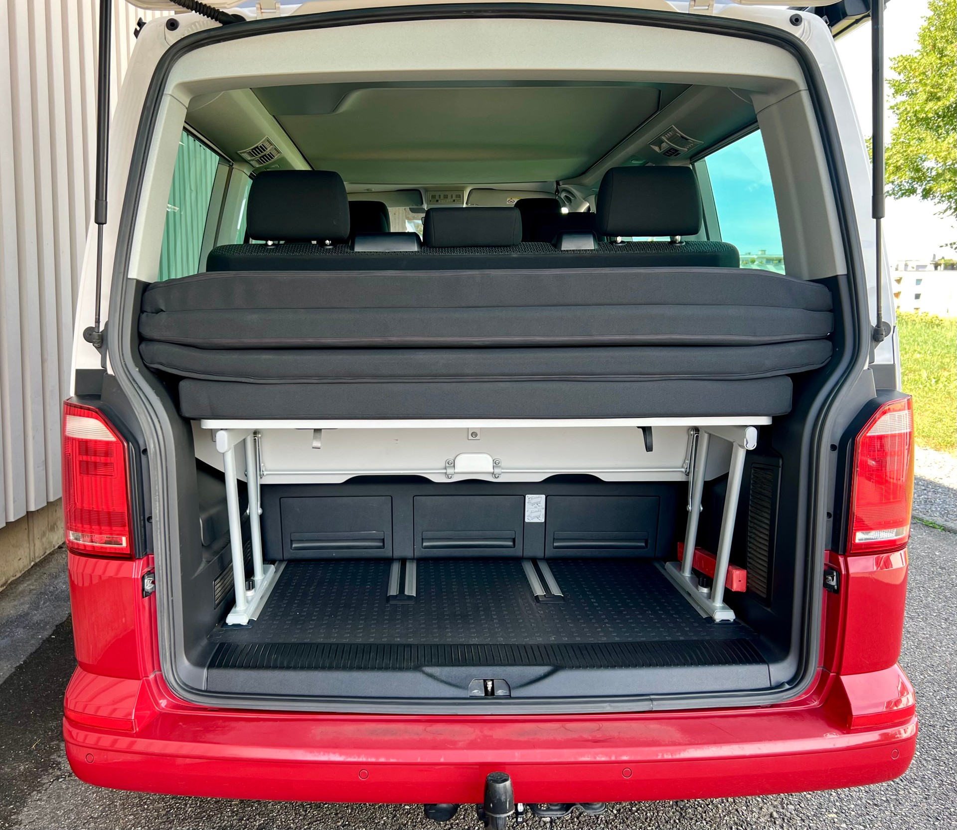 VW T6 California 2.0 TDI 150 PS Beach Liberty 4Motion DSG by Nutzfahrzeugcenter Seetal-image-11