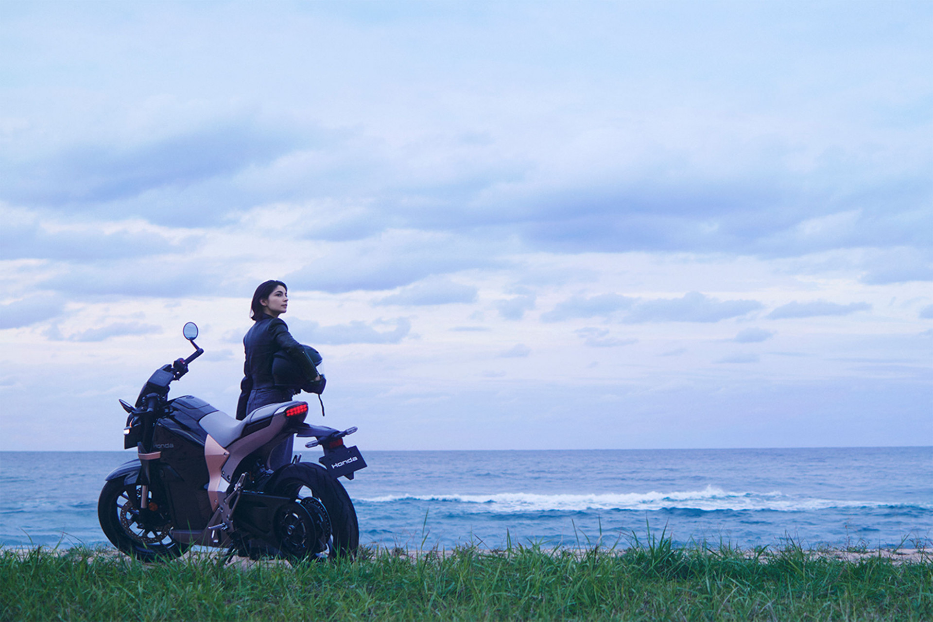 HONDA WN7-showroom-element-2