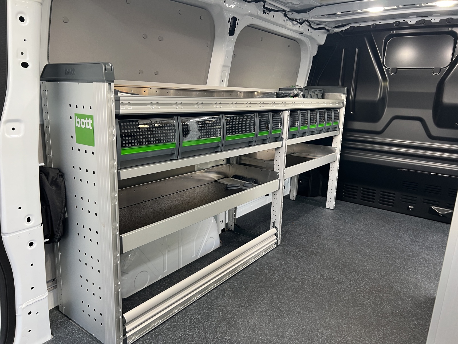 FORD Transit Custom Van 320 L1 2.5 Durat-image-7