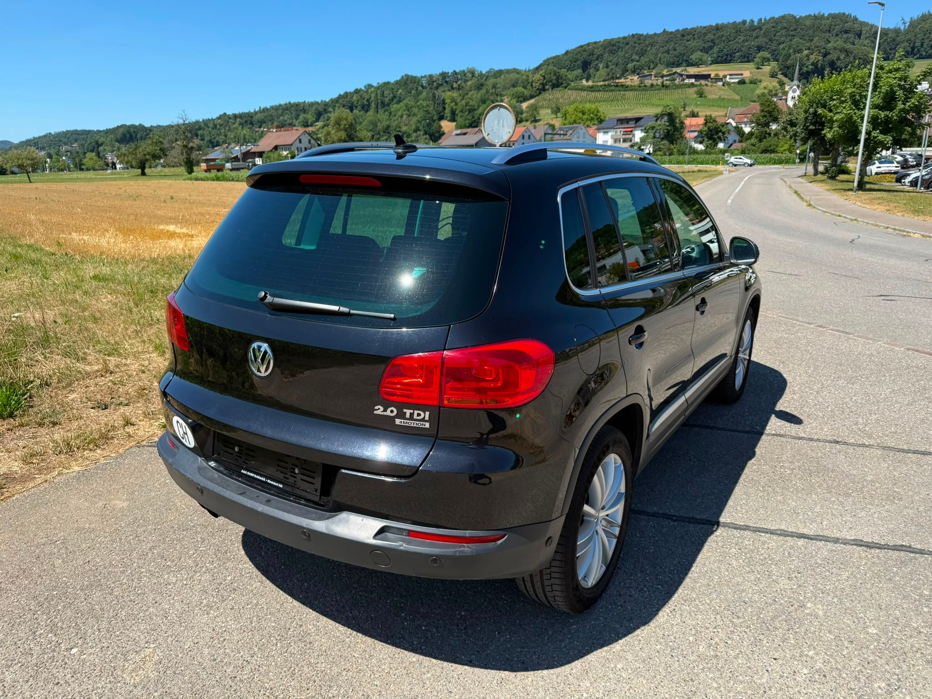 VW Tiguan 2.0 TDI BlueMotion Sport&Style 4Motion-image-4
