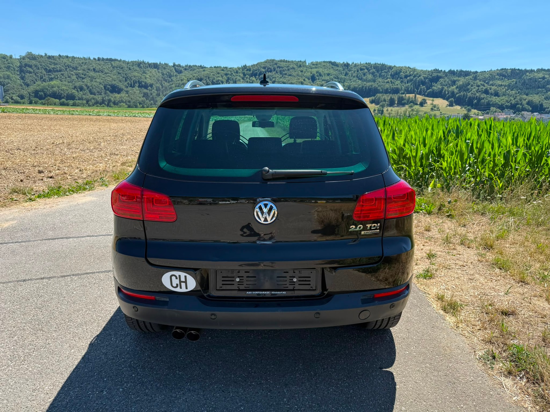 VW Tiguan 2.0 TDI BlueMotion Sport&Style 4Motion-image-3