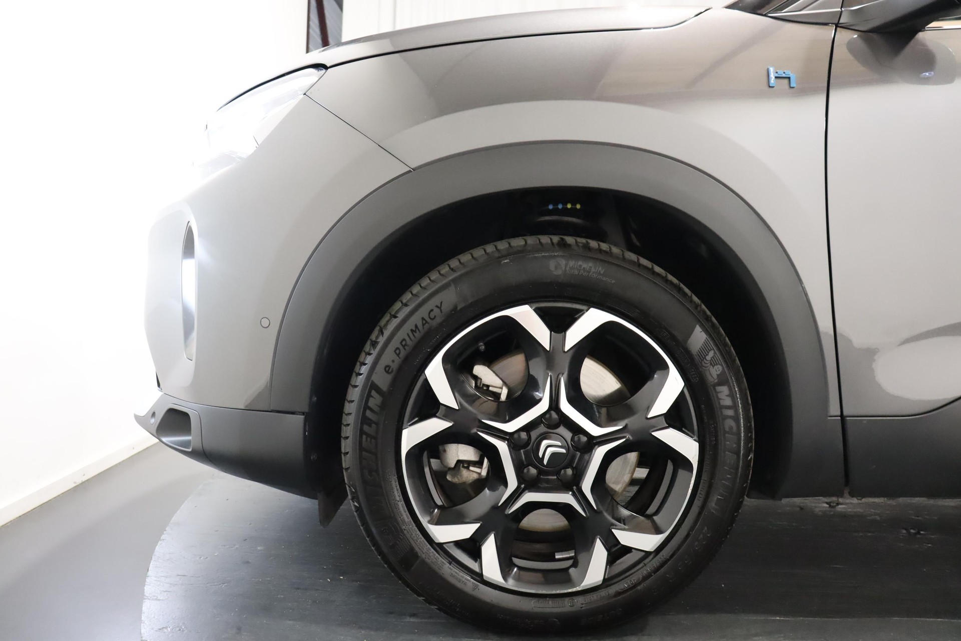 CITROEN C5 Aircross 1.6 Plug-in Hybrid Swiss Edition-image-13