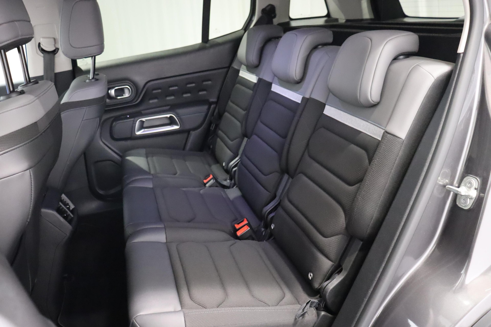 CITROEN C5 Aircross 1.6 Plug-in Hybrid Swiss Edition-image-5