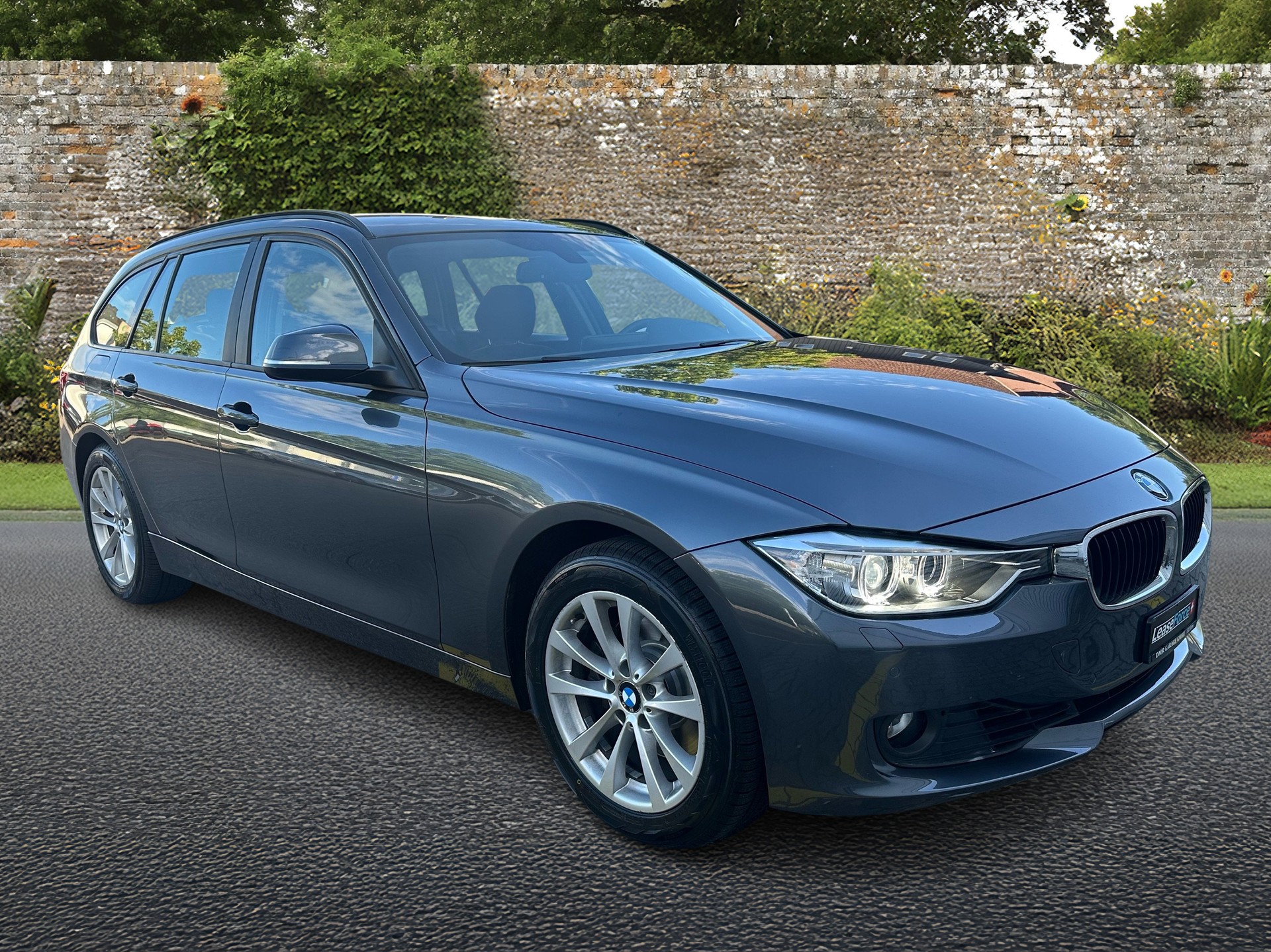 BMW 328i xDrive Touring Luxury Line Steptronic-image-6