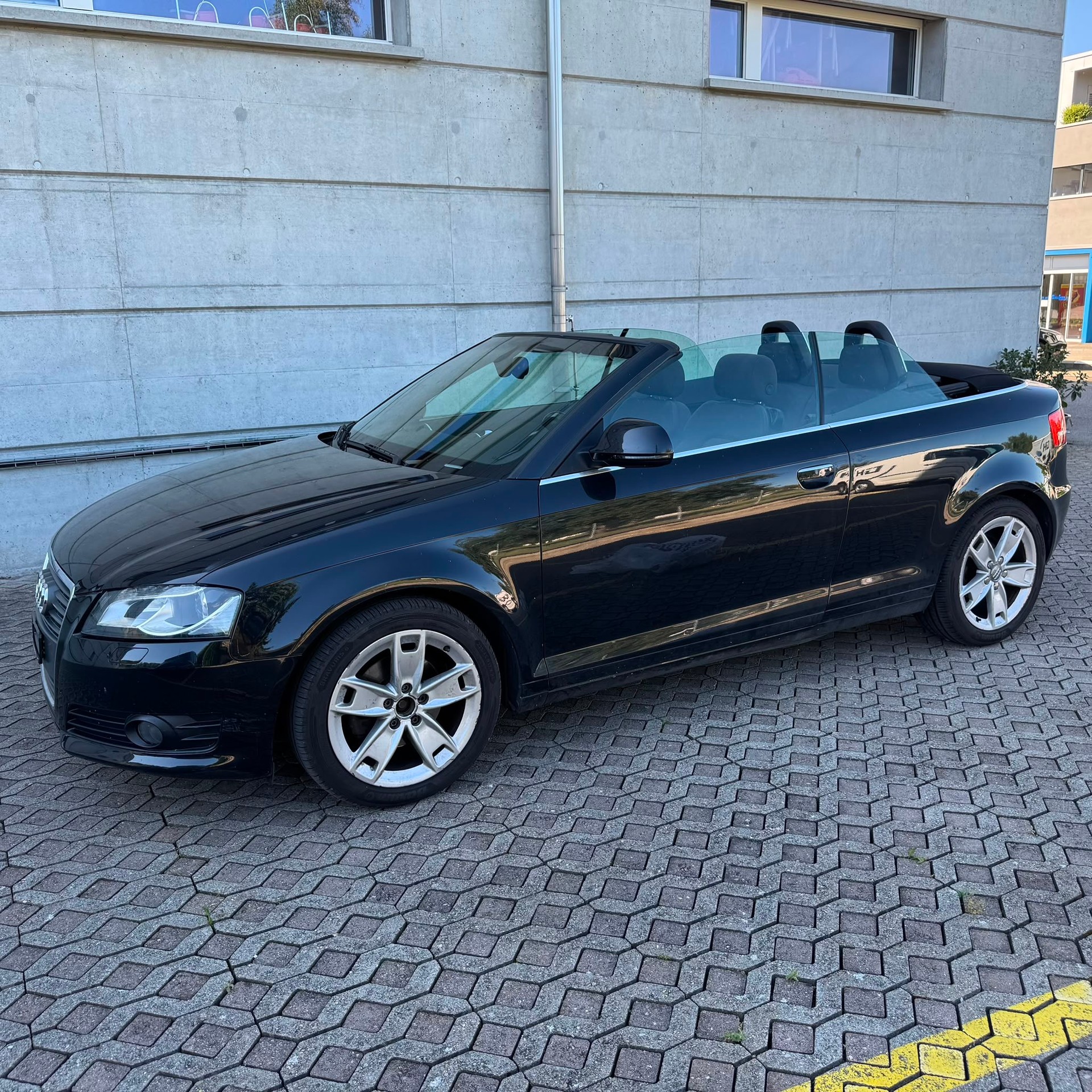 AUDI A3 Cabriolet 1.8 TFSI Sunshine S-tronic-image-1
