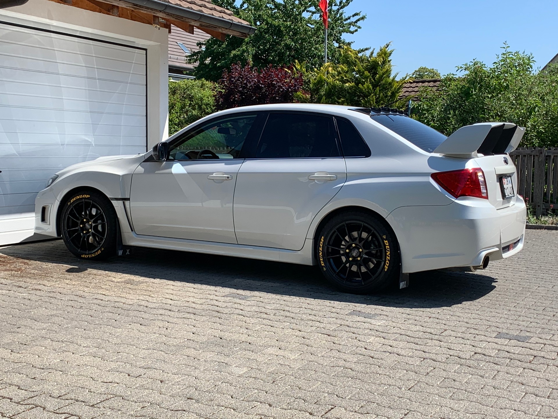 SUBARU 2.5 T Sport-image-1