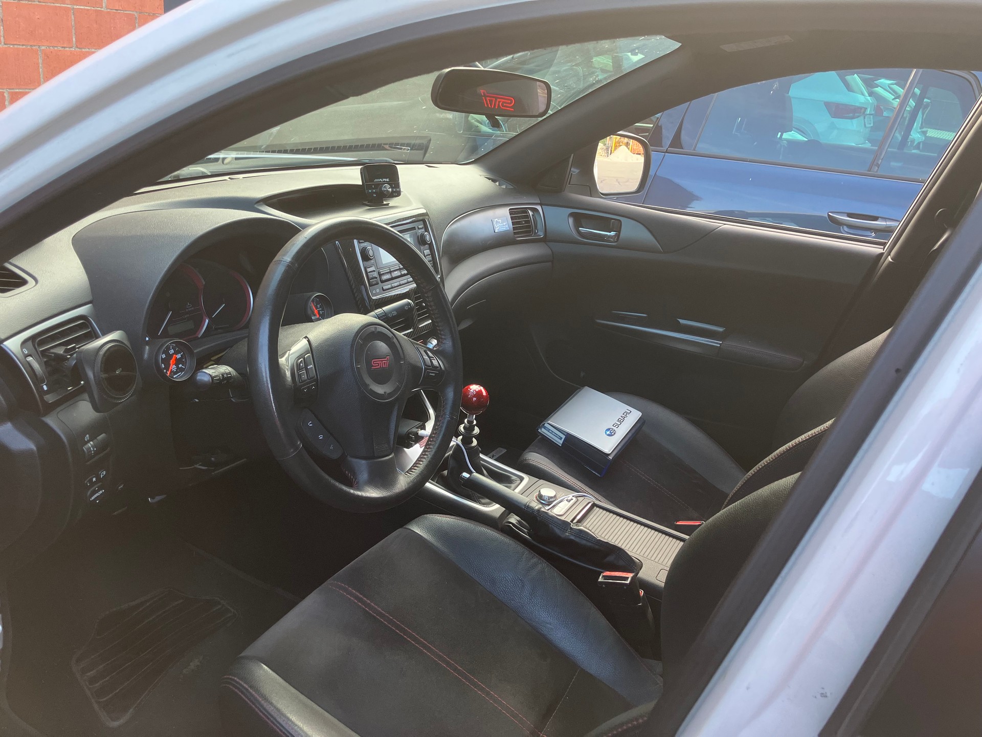 SUBARU 2.5 T Sport-image-3
