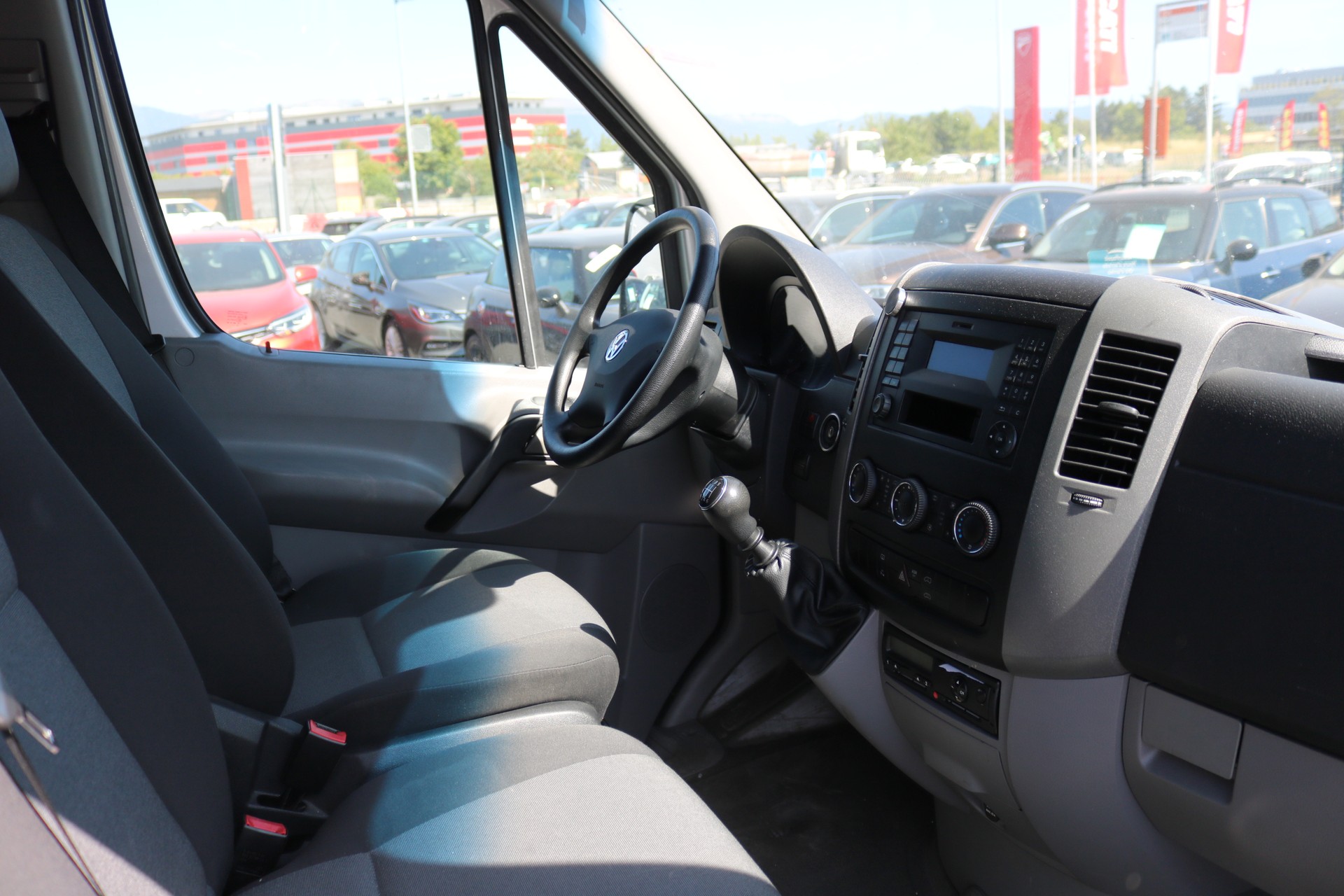 VW Crafter 50 2.0 TDI CR-image-17