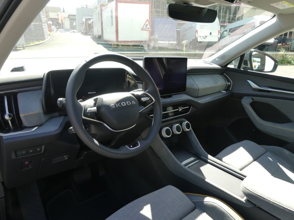 SKODA Kodiaq 2.0 TSI Dynamic 4x4-image-6