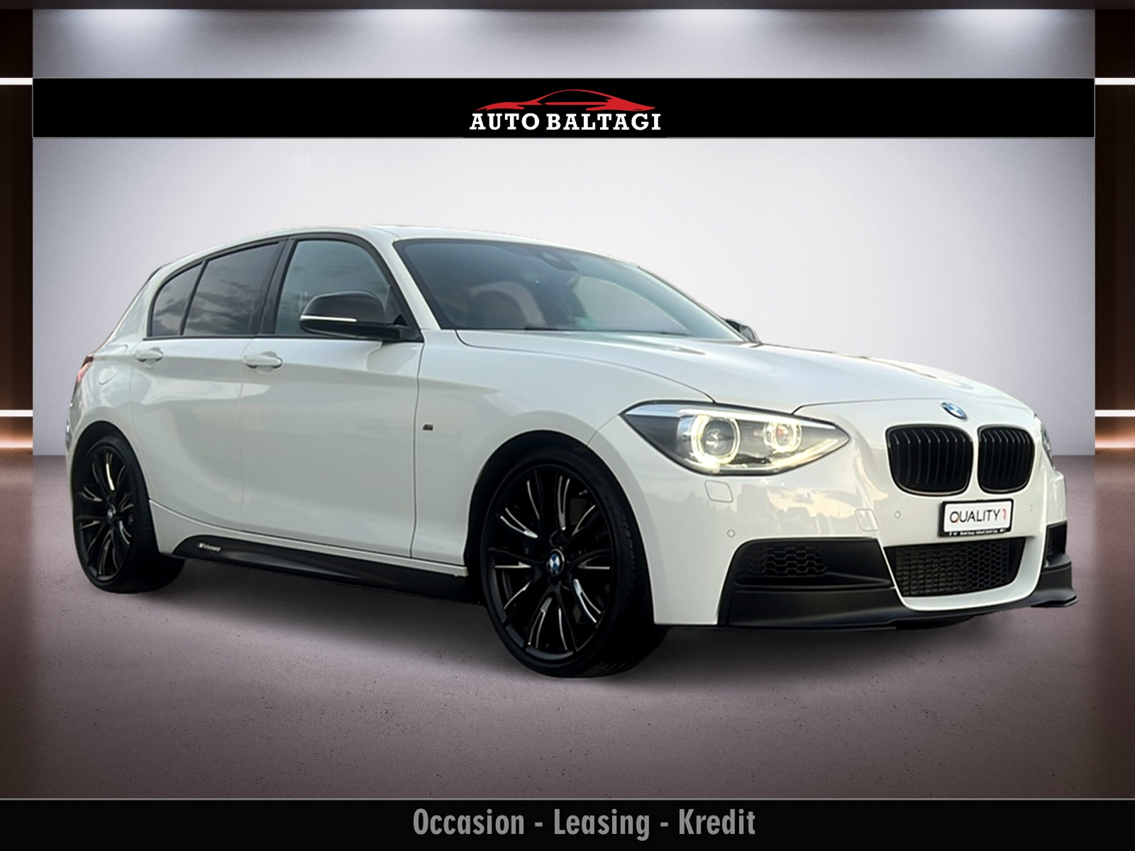 BMW M135i xDrive Steptronic-image-0