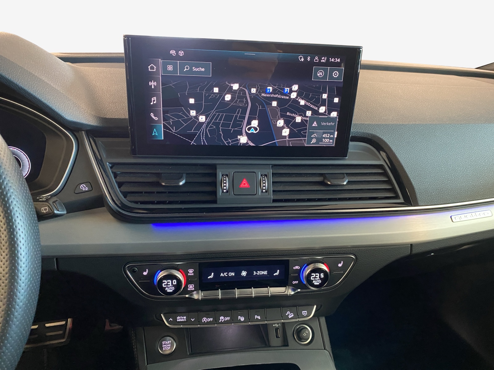 AUDI Q5 40 TDI Black Edition quattro S-tronic-image-10