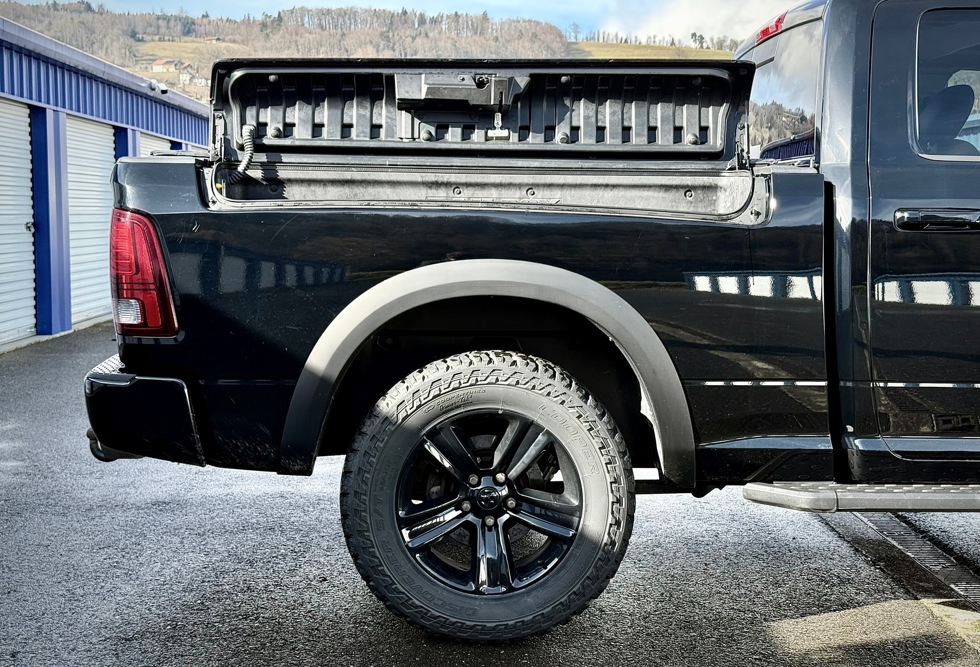 DODGE 1500 Sport Quad Cab Rambox-image-10