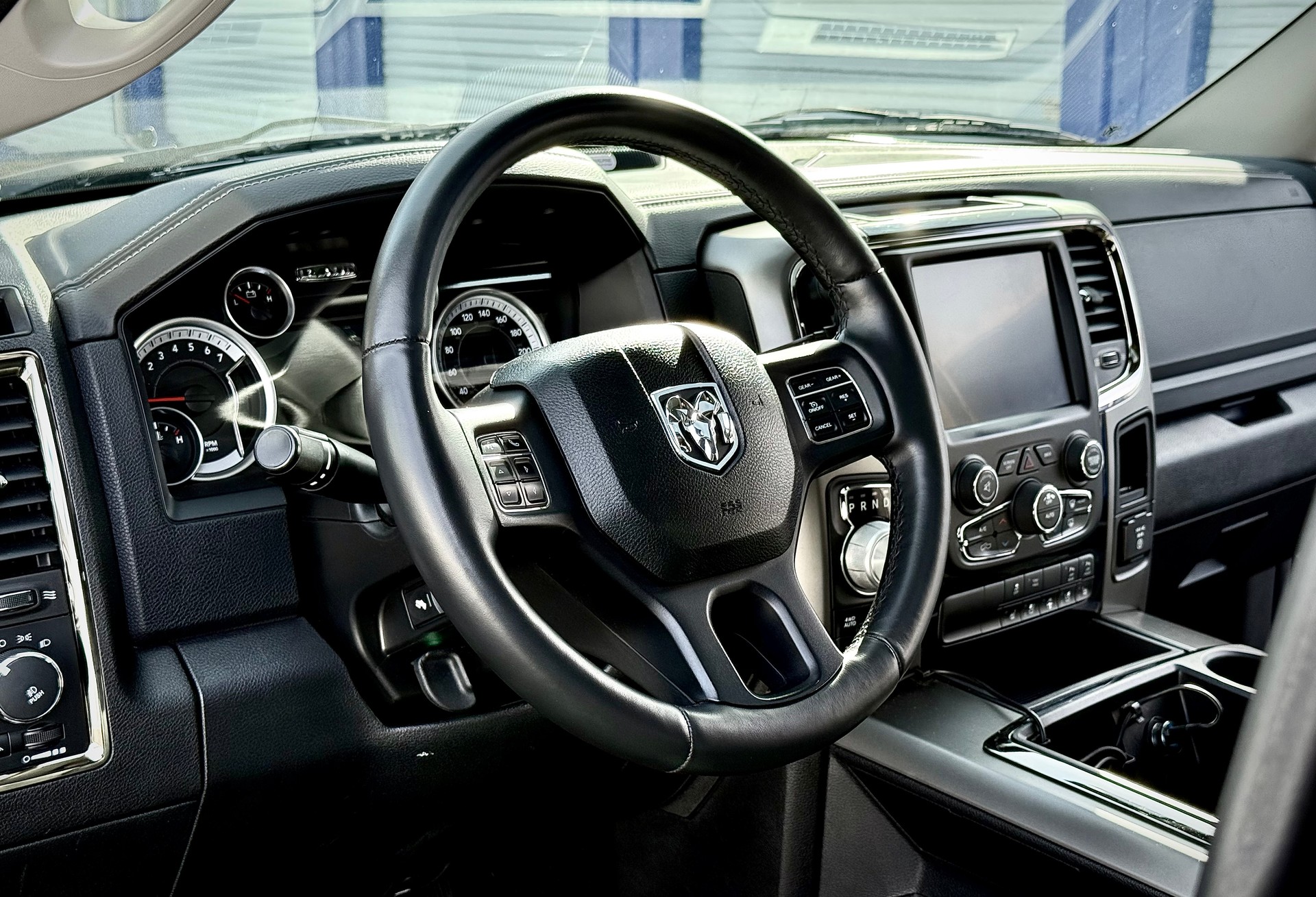 DODGE 1500 Sport Quad Cab Rambox-image-15