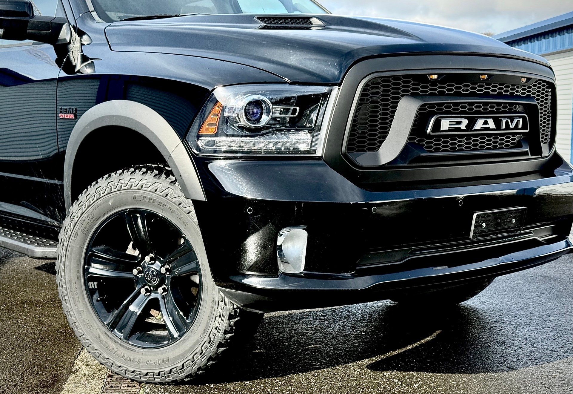 DODGE 1500 Sport Quad Cab Rambox-image-6