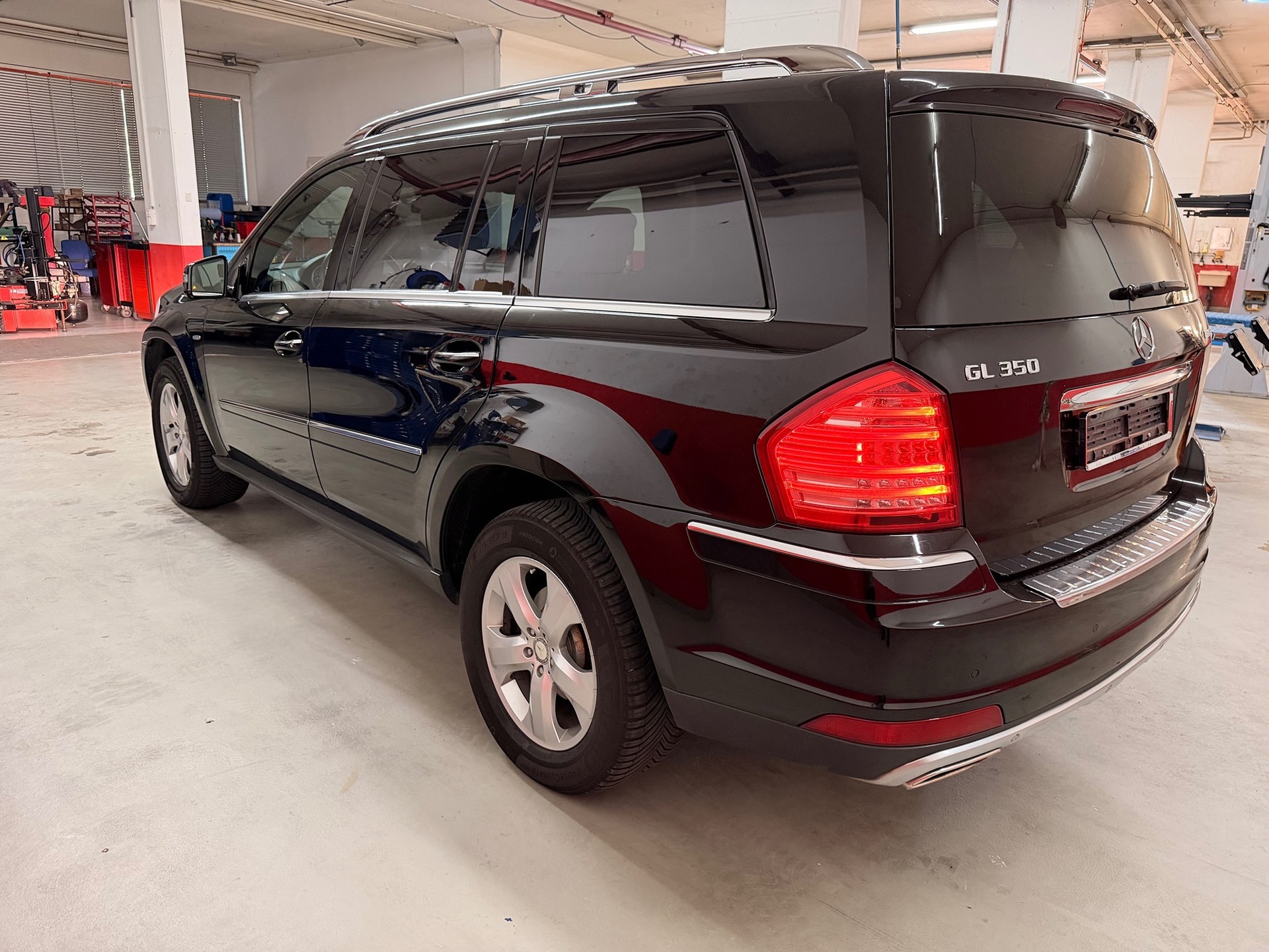MERCEDES-BENZ GL 350 BlueTEC 4Matic 7G-TRONIC 7-SITZ-image-4