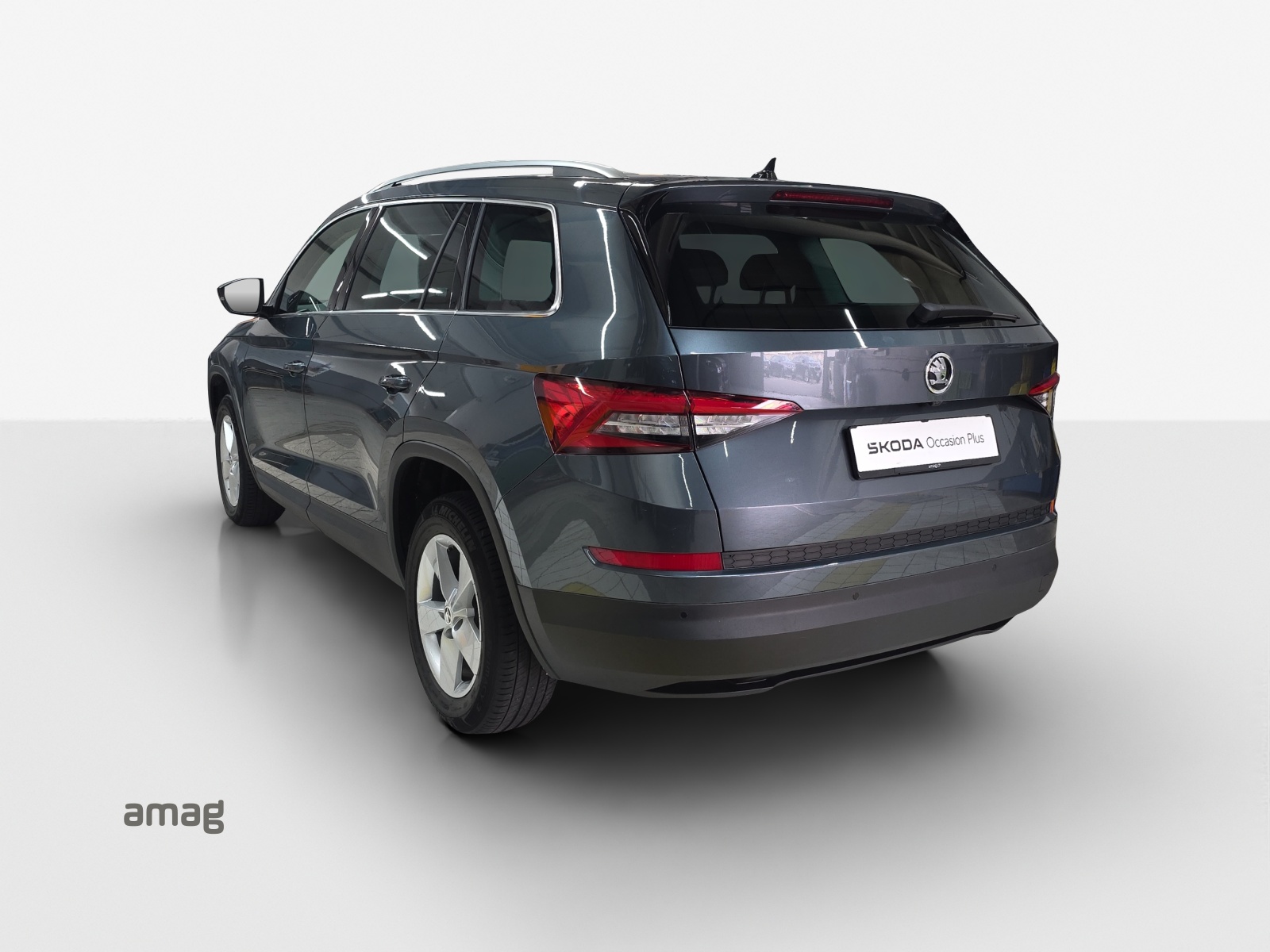 SKODA Kodiaq 2.0 TSI Ambition 4x4-image-2