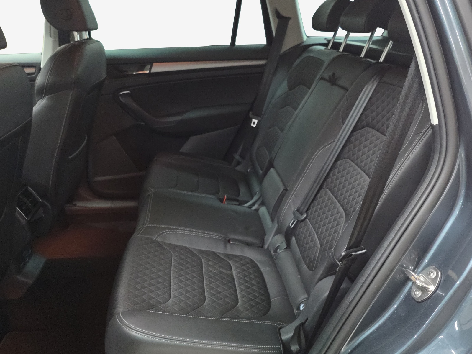 SKODA Kodiaq 2.0 TSI Ambition 4x4-image-11