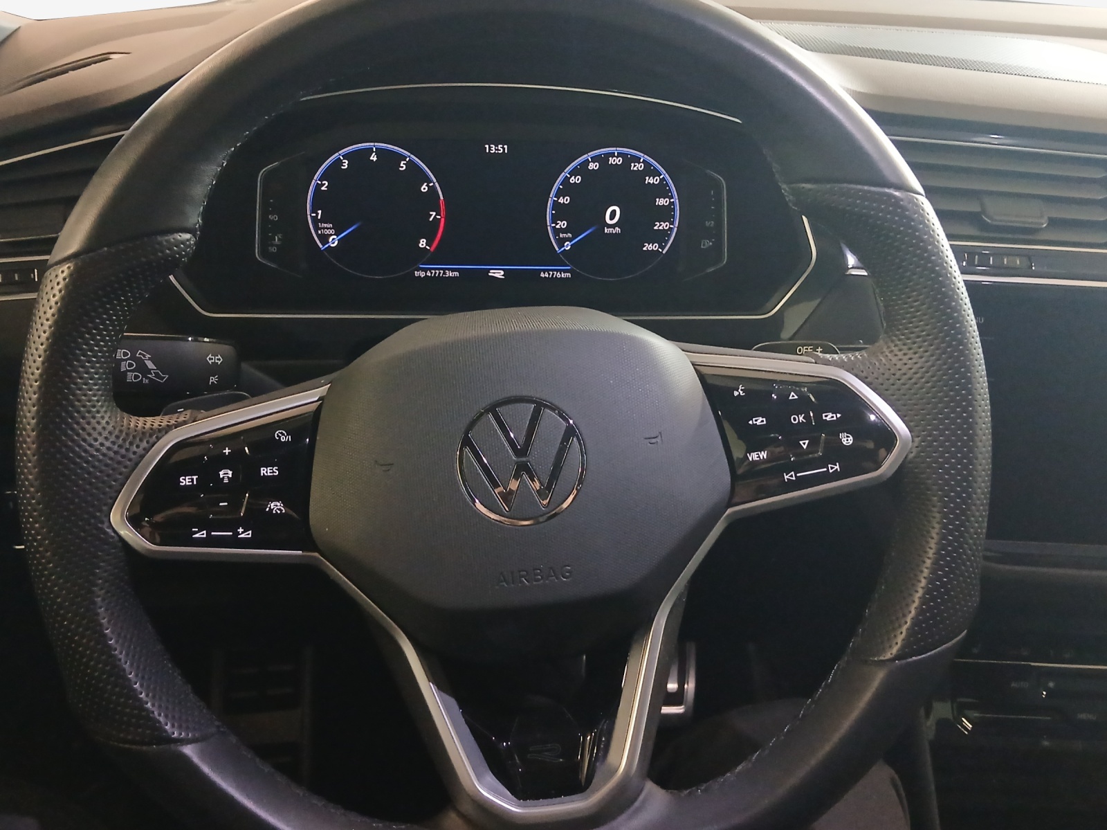 VW Tiguan 2.0TSI R-Line 4Motion DSG-image-9