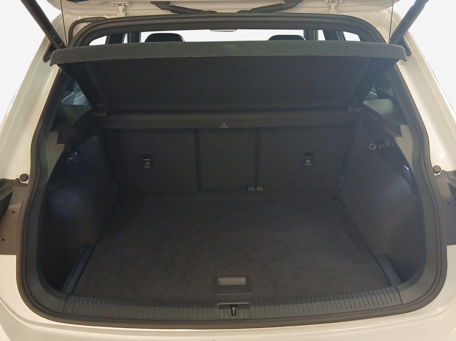 VW Tiguan 2.0TSI R-Line 4Motion DSG-image-12