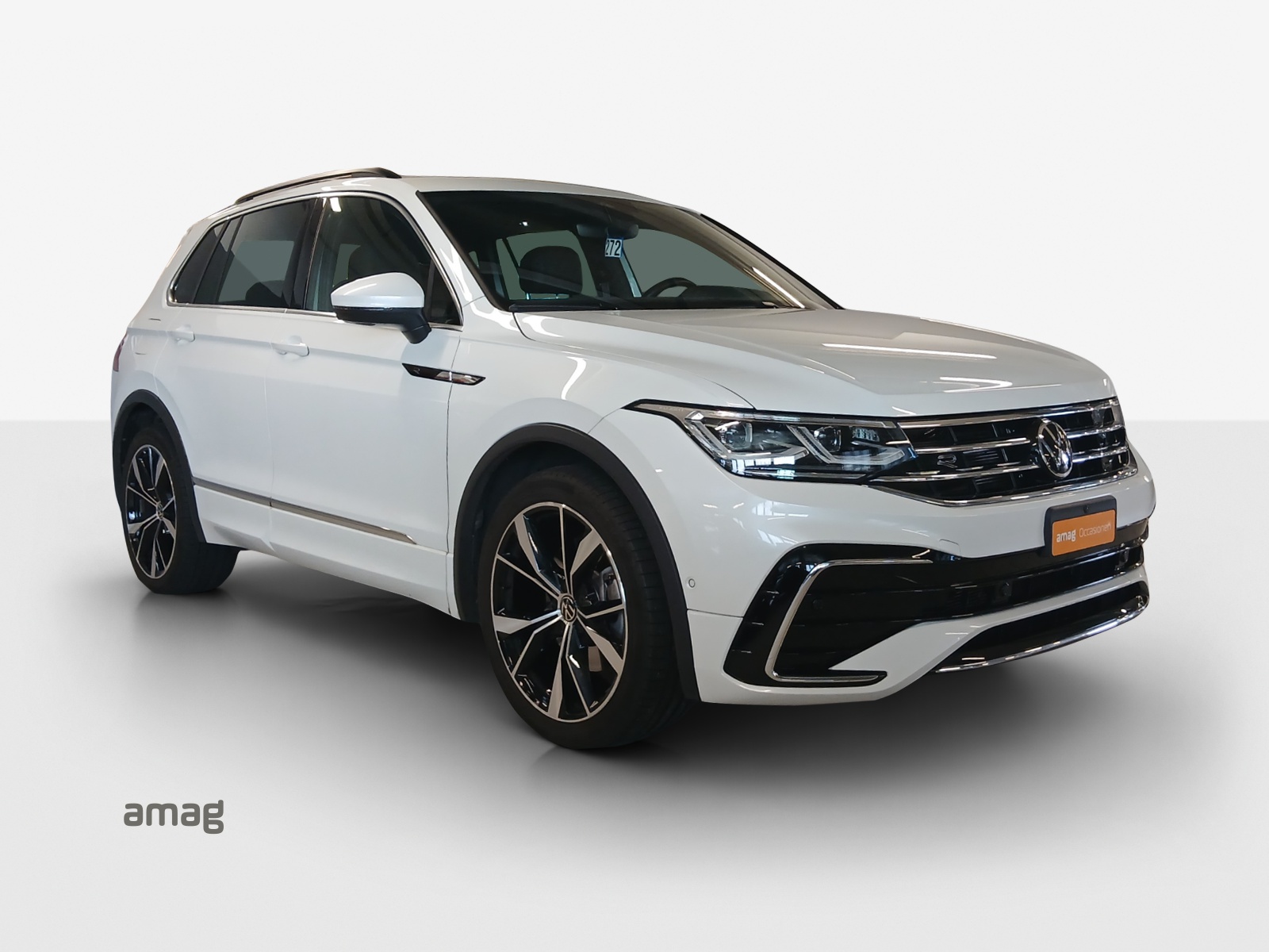 VW Tiguan 2.0TSI R-Line 4Motion DSG-image-5