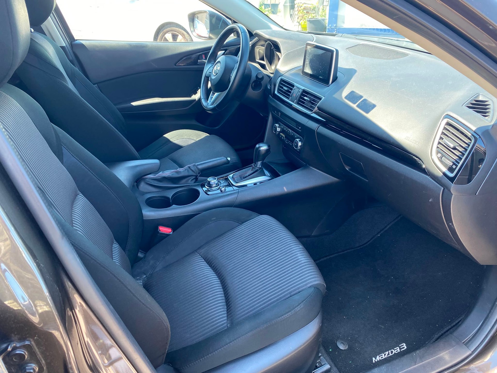 MAZDA 3 2.2 16V CD Revolution Activematic-image-8