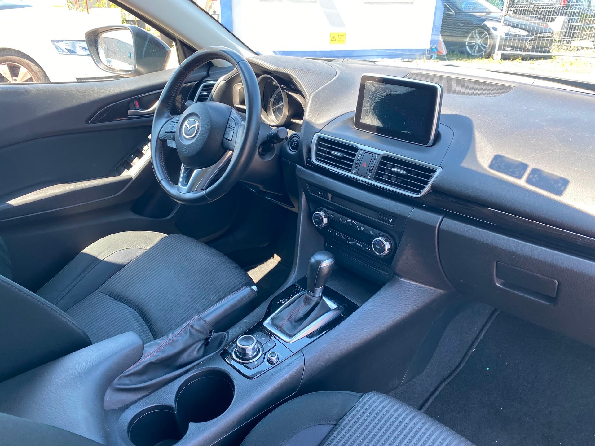 MAZDA 3 2.2 16V CD Revolution Activematic-image-11