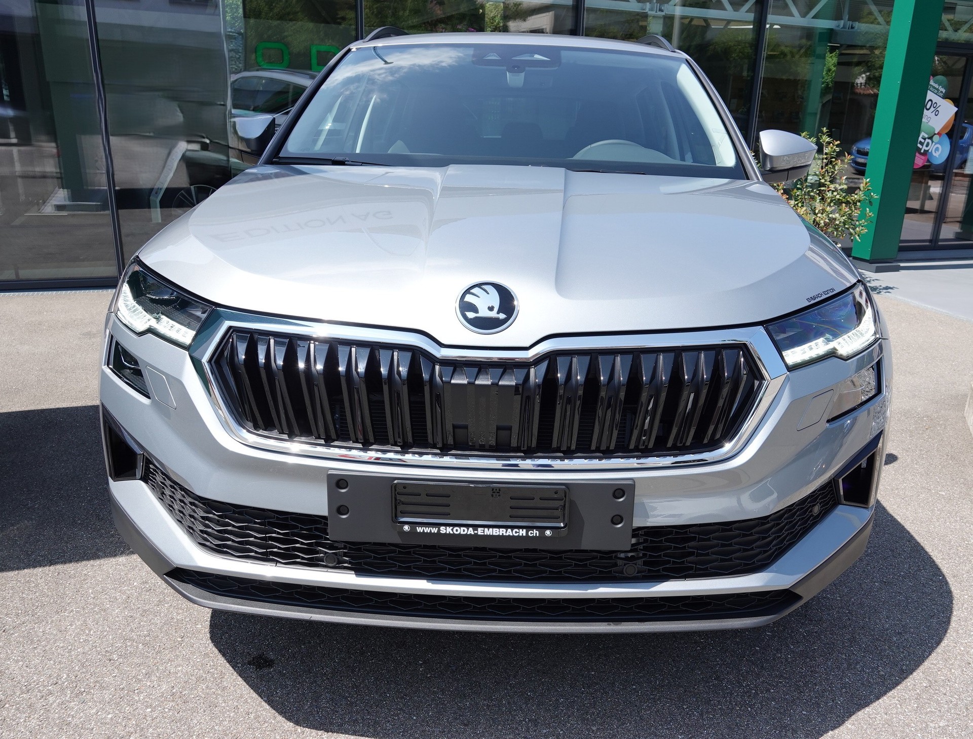 SKODA Karoq 1.5 TSI Dynamic DSG-image-1