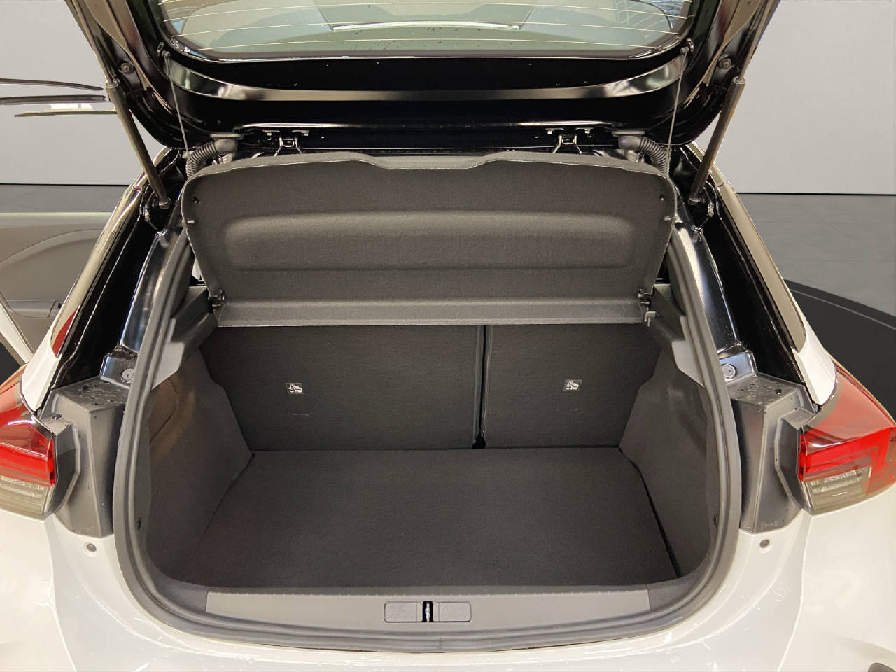 OPEL Corsa 1.2 T Hybrid Viva-image-12