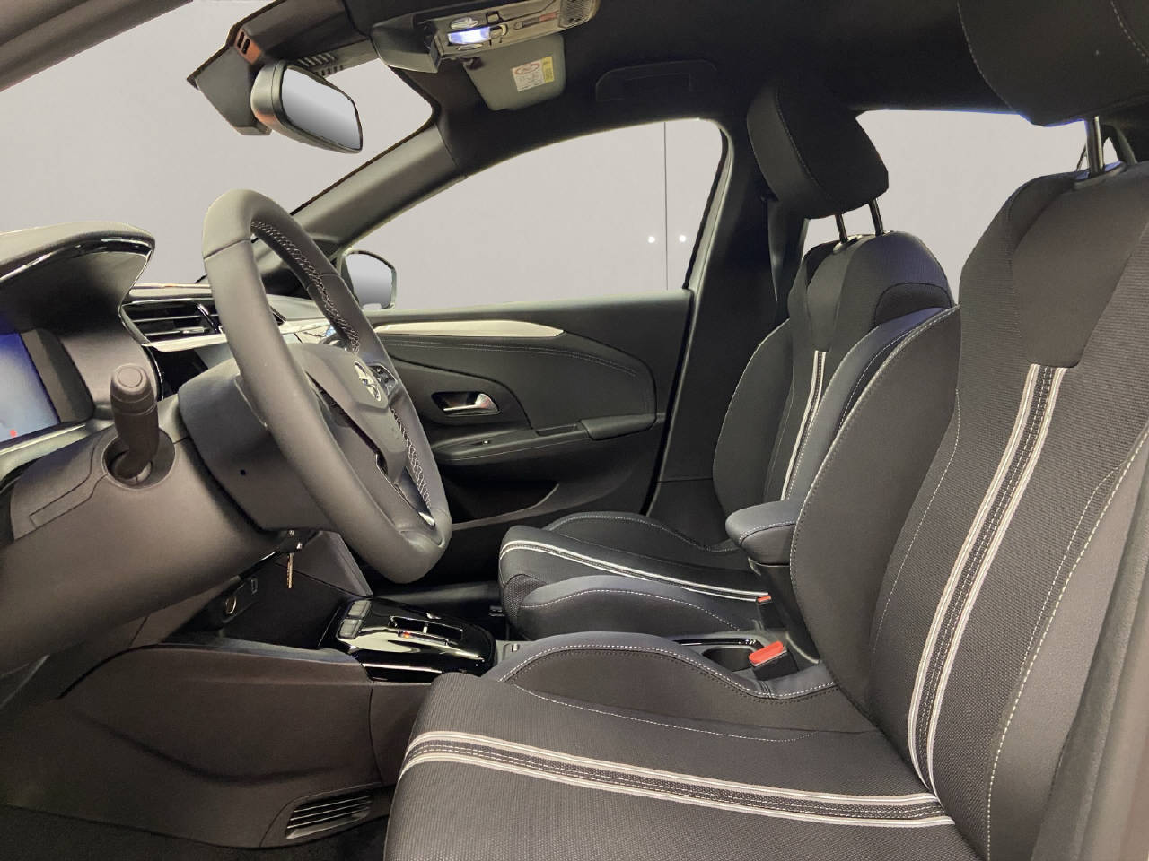 OPEL Corsa 1.2 T Hybrid Viva-image-4